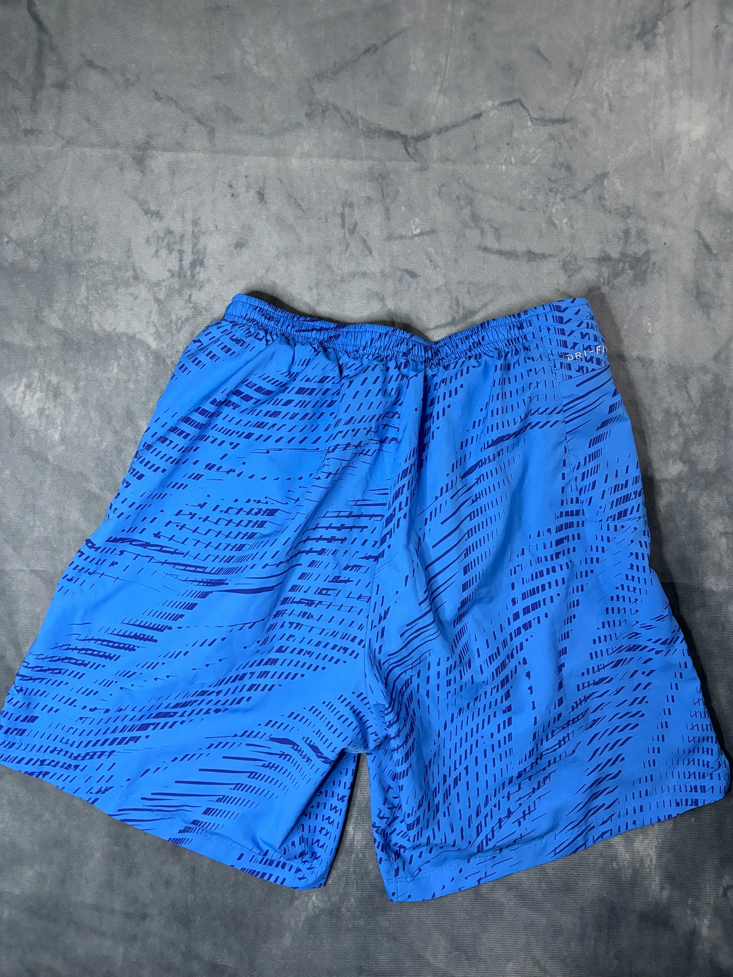 Nike Dri-Fit Challenger Shorts (M)