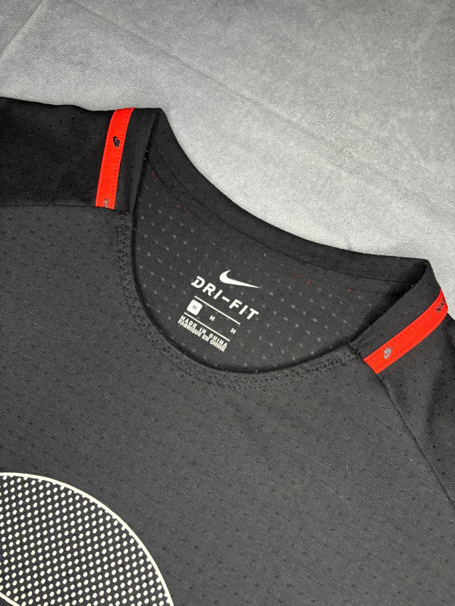 Nike Dri-Fit Wild Run Miler Tshirt (M)