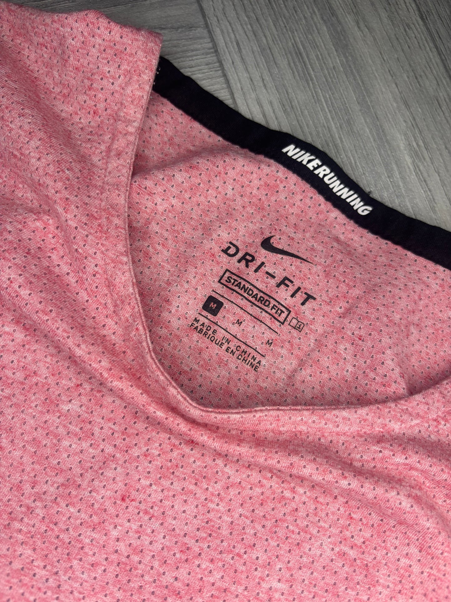 Nike Rise 365 Future Fast Tshirt (M)
