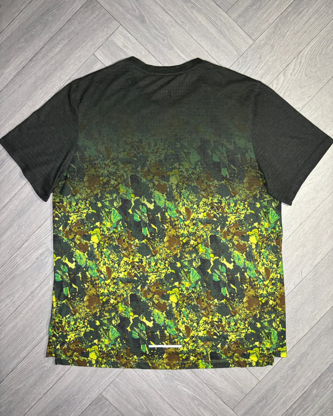 Nike Miler 1.0 Floral Tshirt (XL)