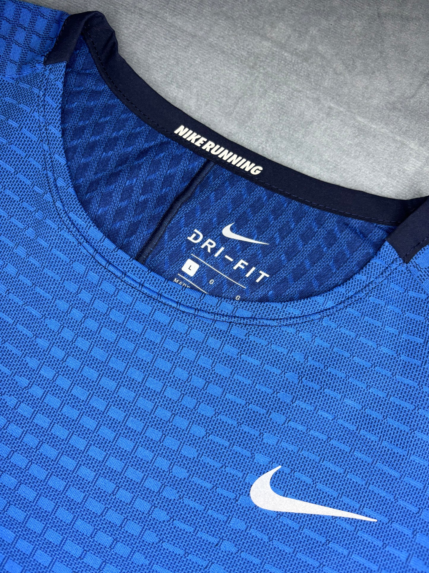 Nike Dri-Fit TechKnit Ultra Tshirt (L)