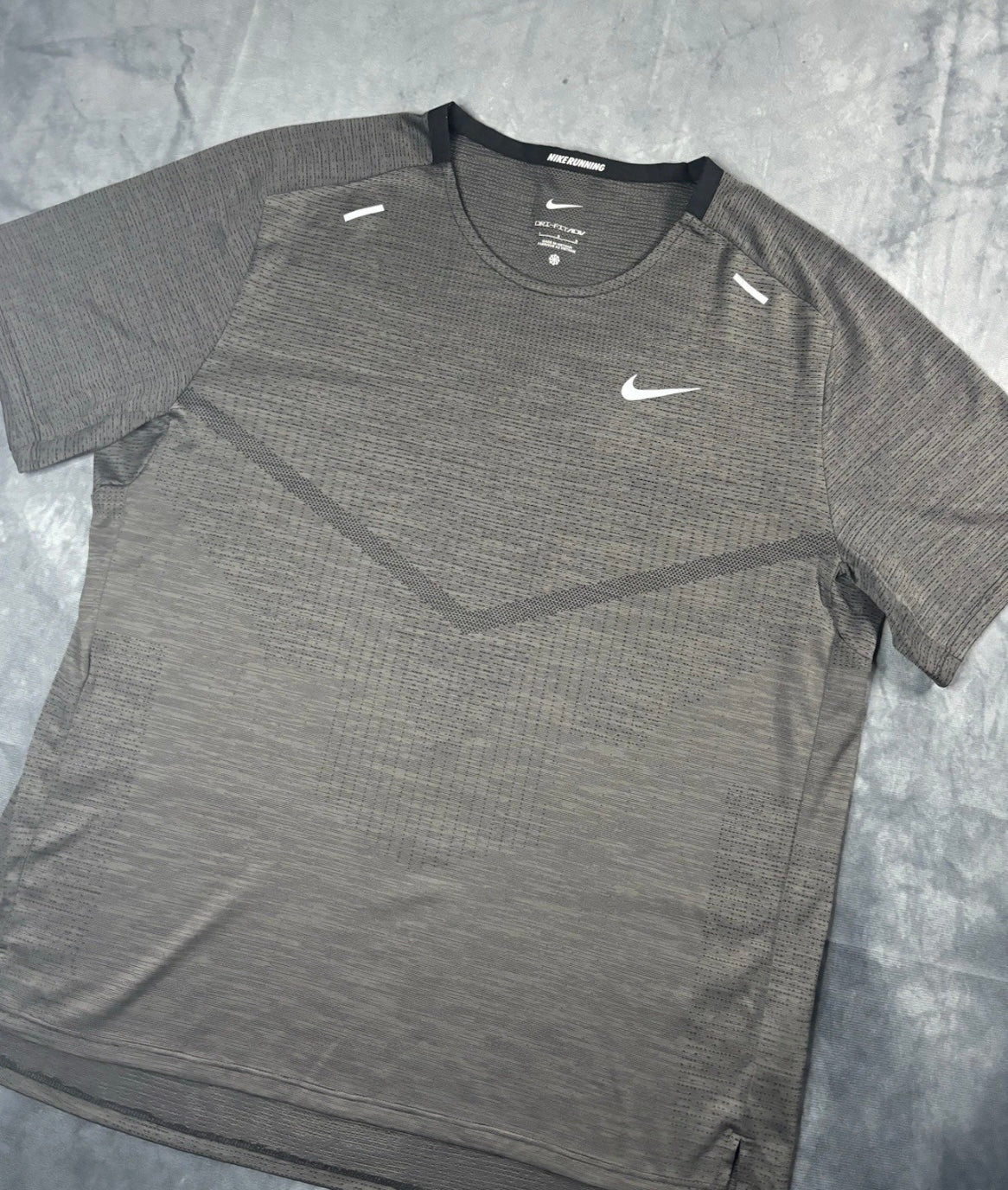 Nike Dri- Fit ADV TechKnit Tshirt (L)