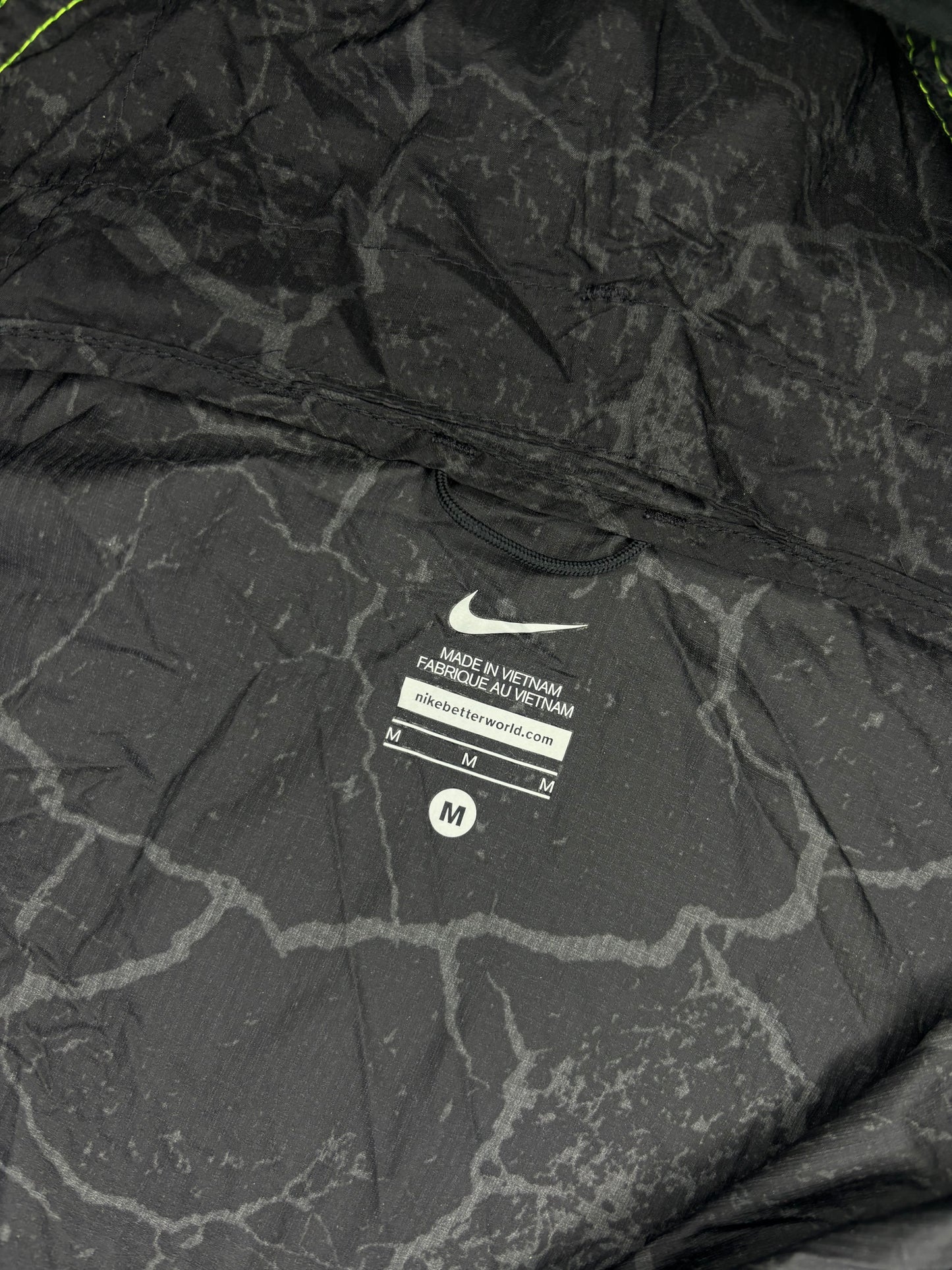 Nike Impossibly Light Crackled Jacket (M)