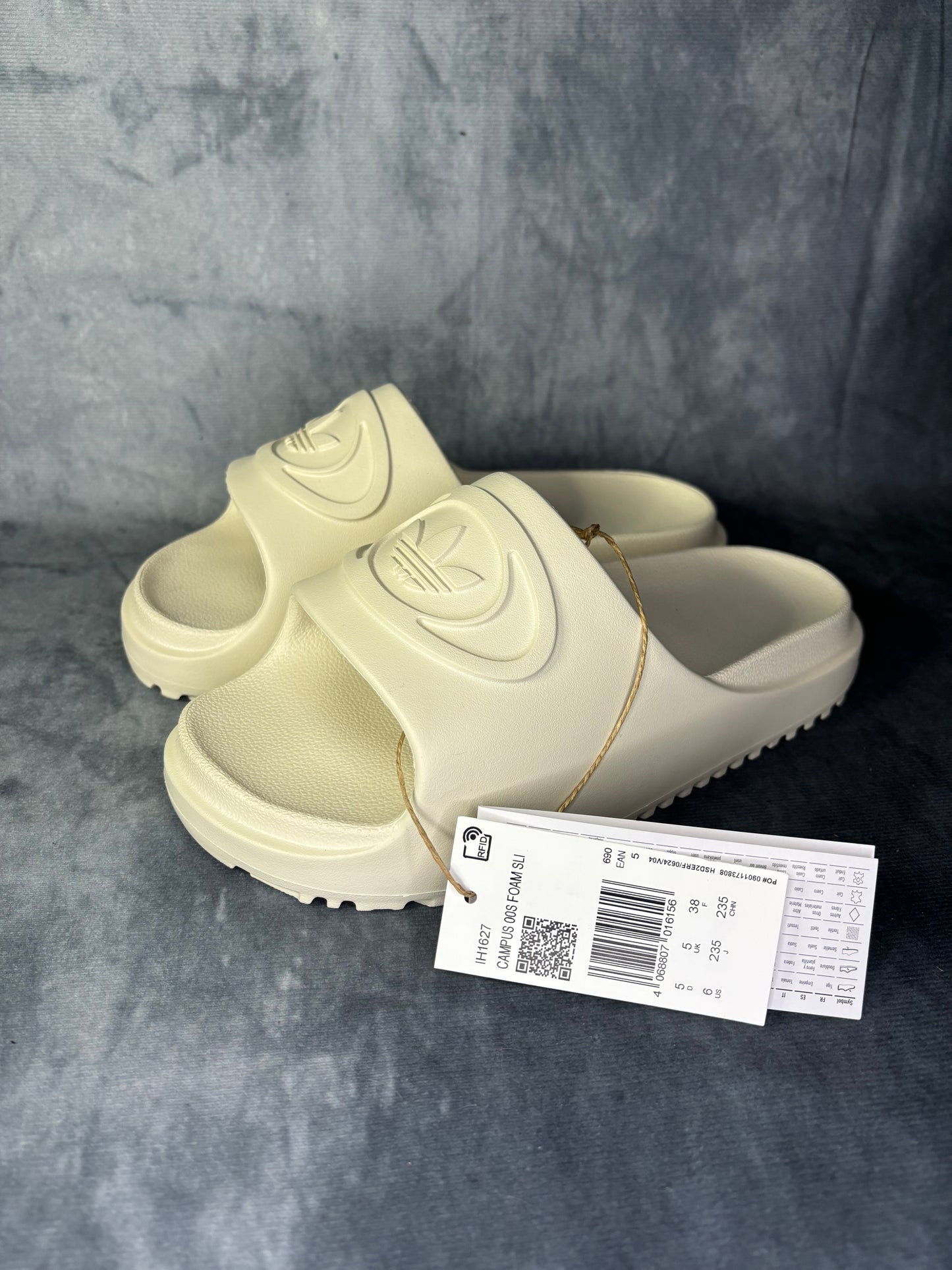 Adidas Campus 00s Slides (UK5)