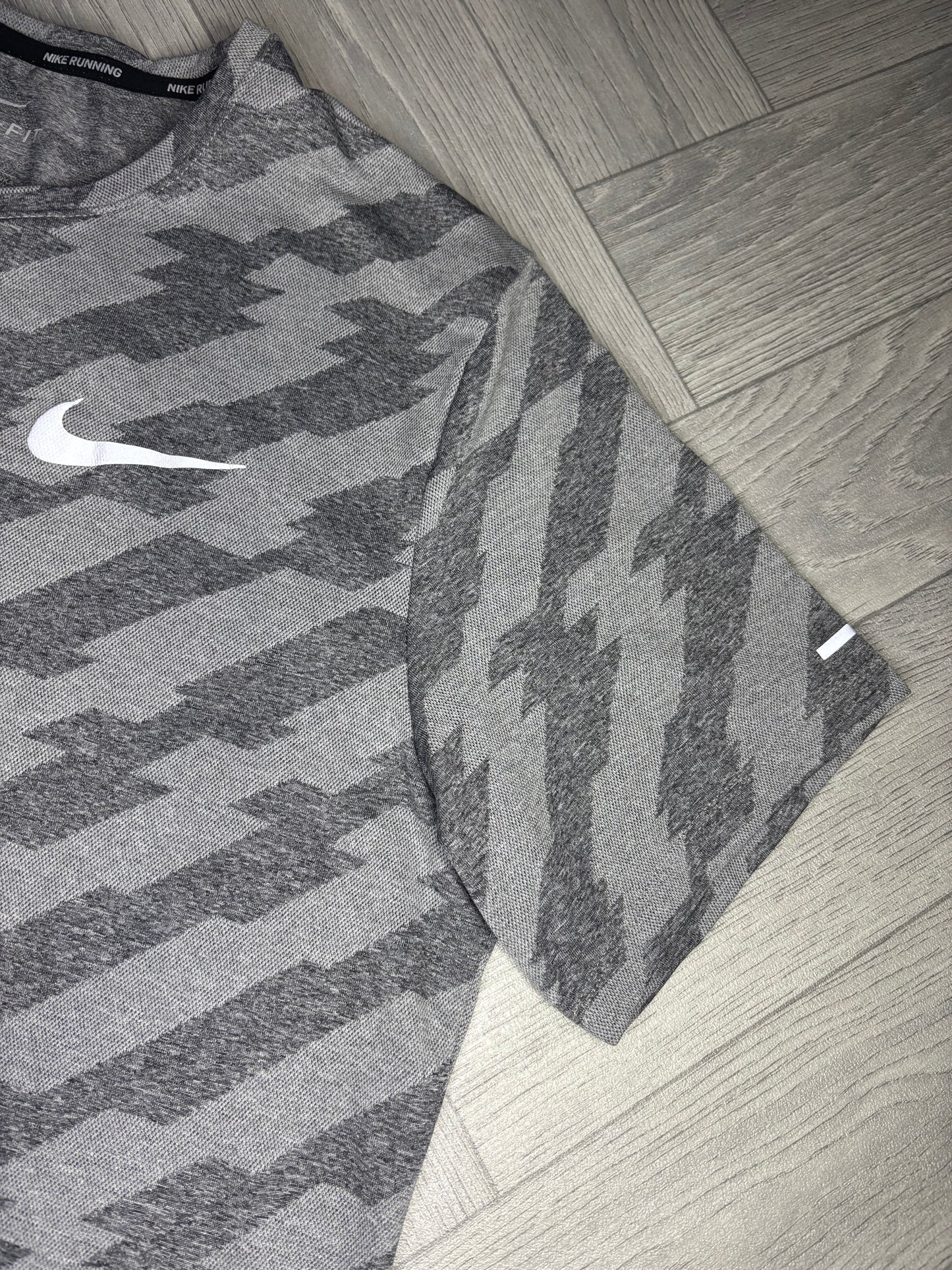 Nike Miler Future Fast Tshirt (L)