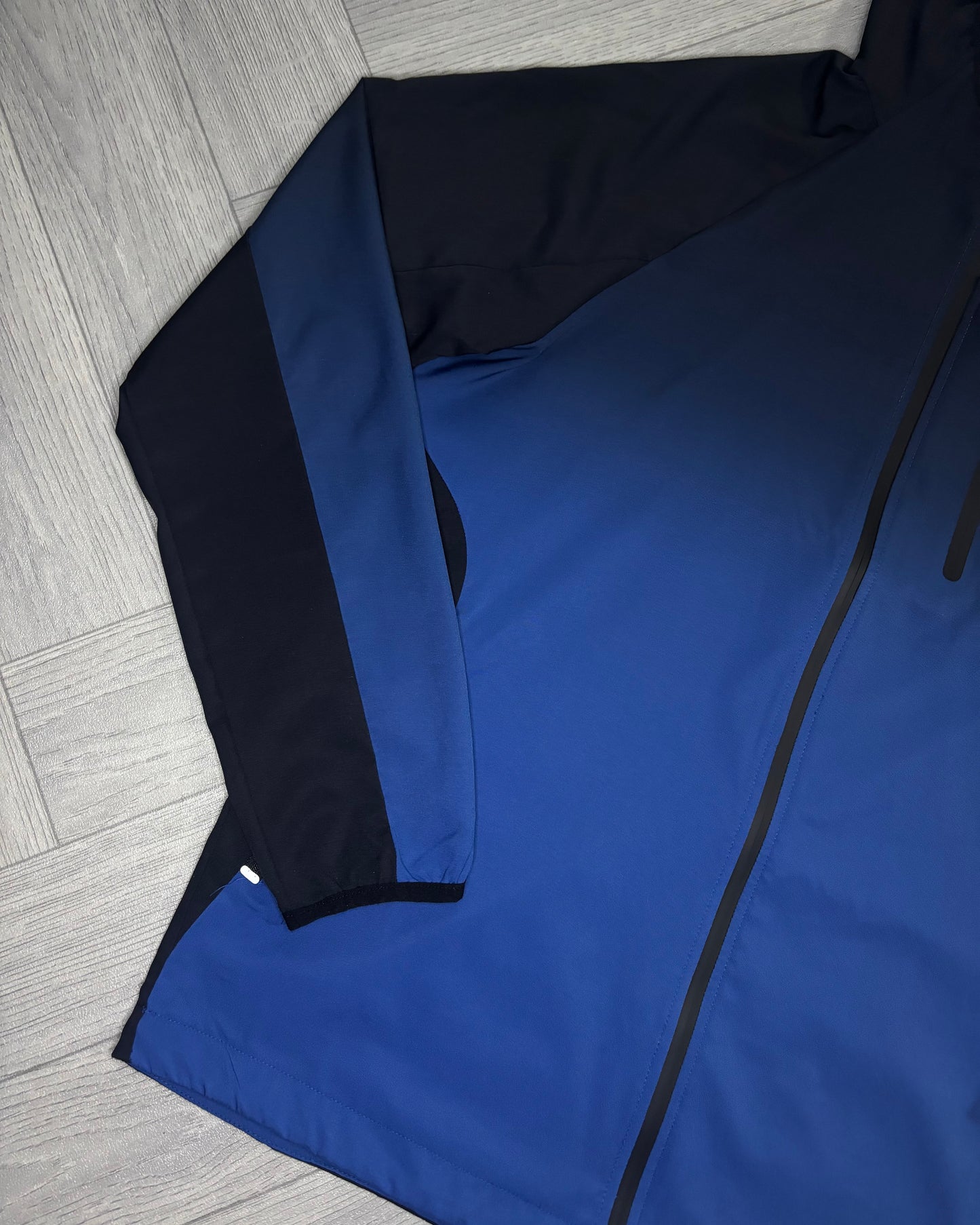 Flux Gradient Lightweight Jacket (M)
