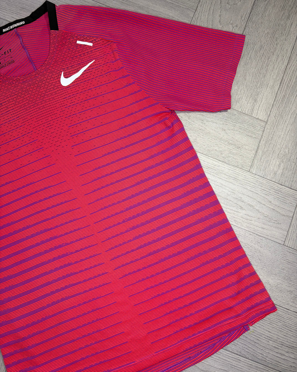 Nike Dri-Fit Future Fast TechKnit Tshirt (S)