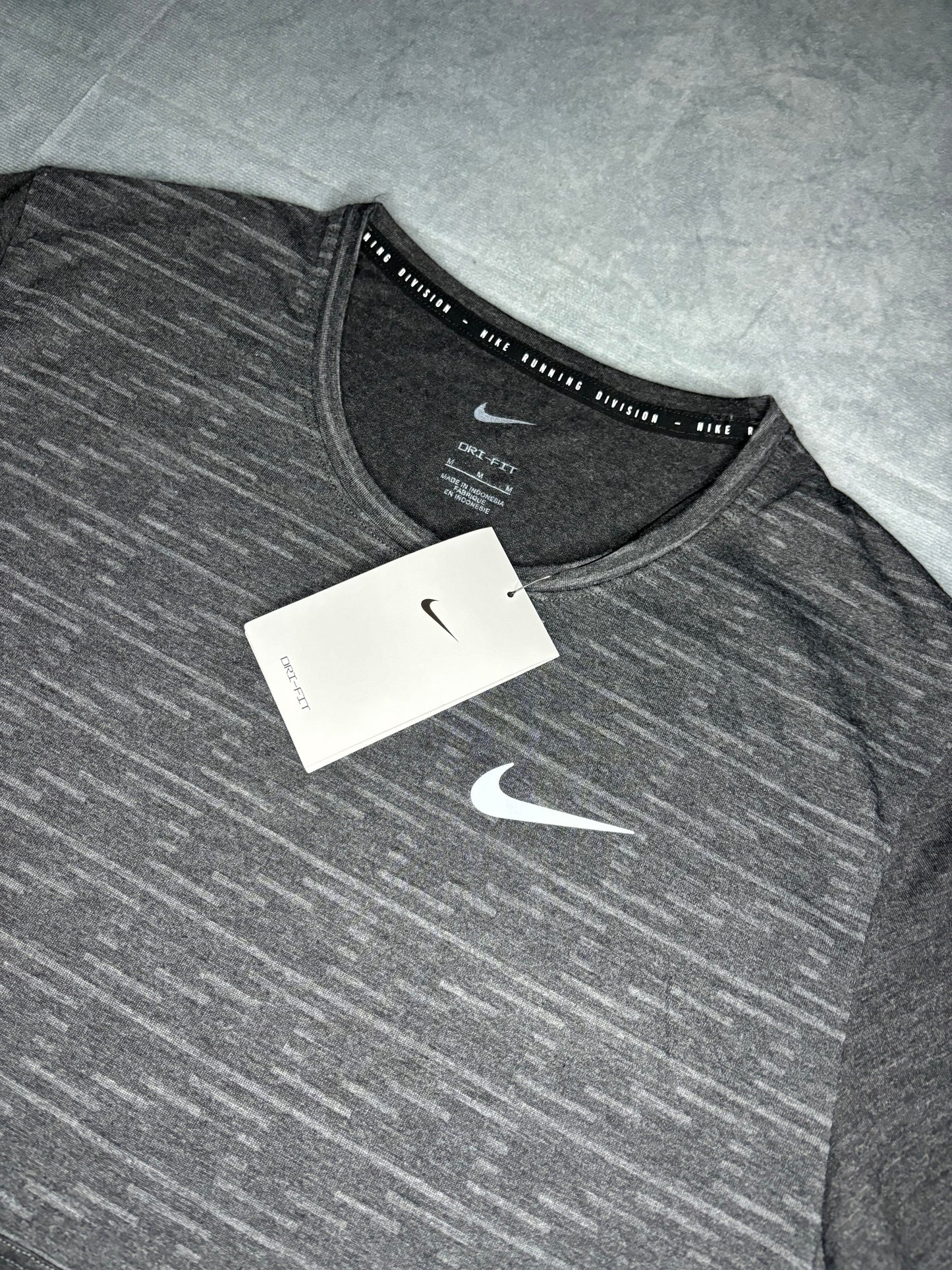 Nike Dri-Fit Running Division Tshirt (M)