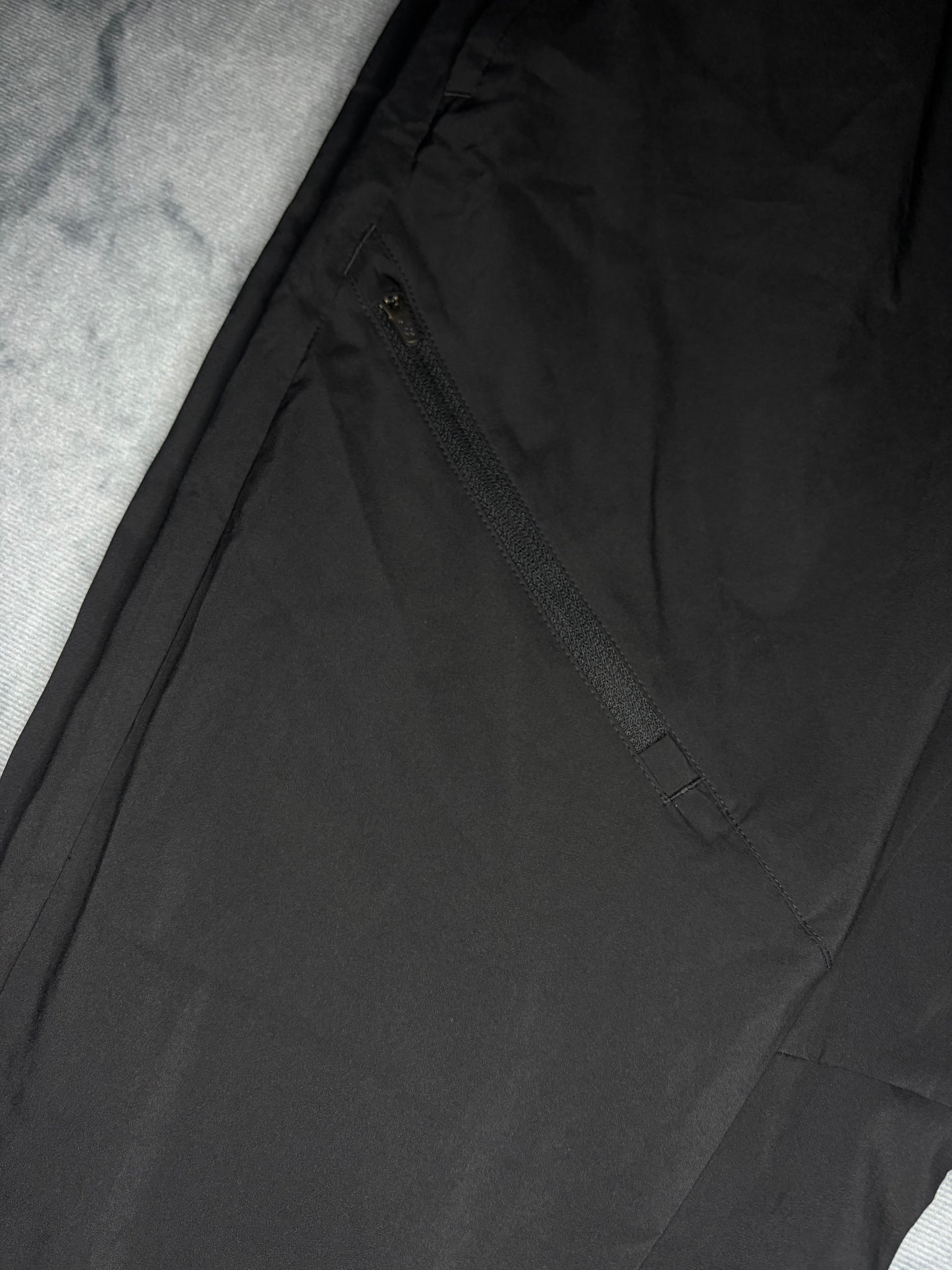 New Balance Woven Track Pants (S)