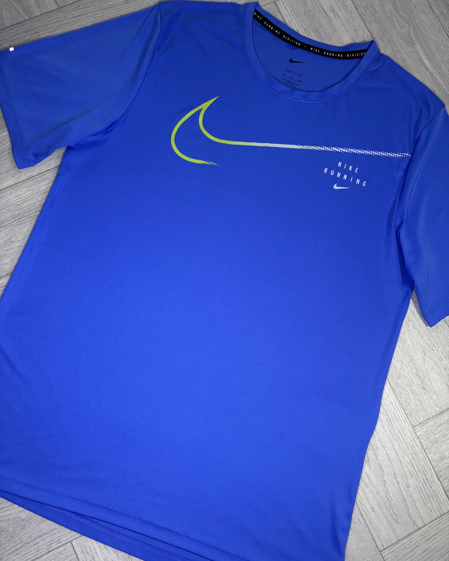 Nike Run Division Tshirt (S)