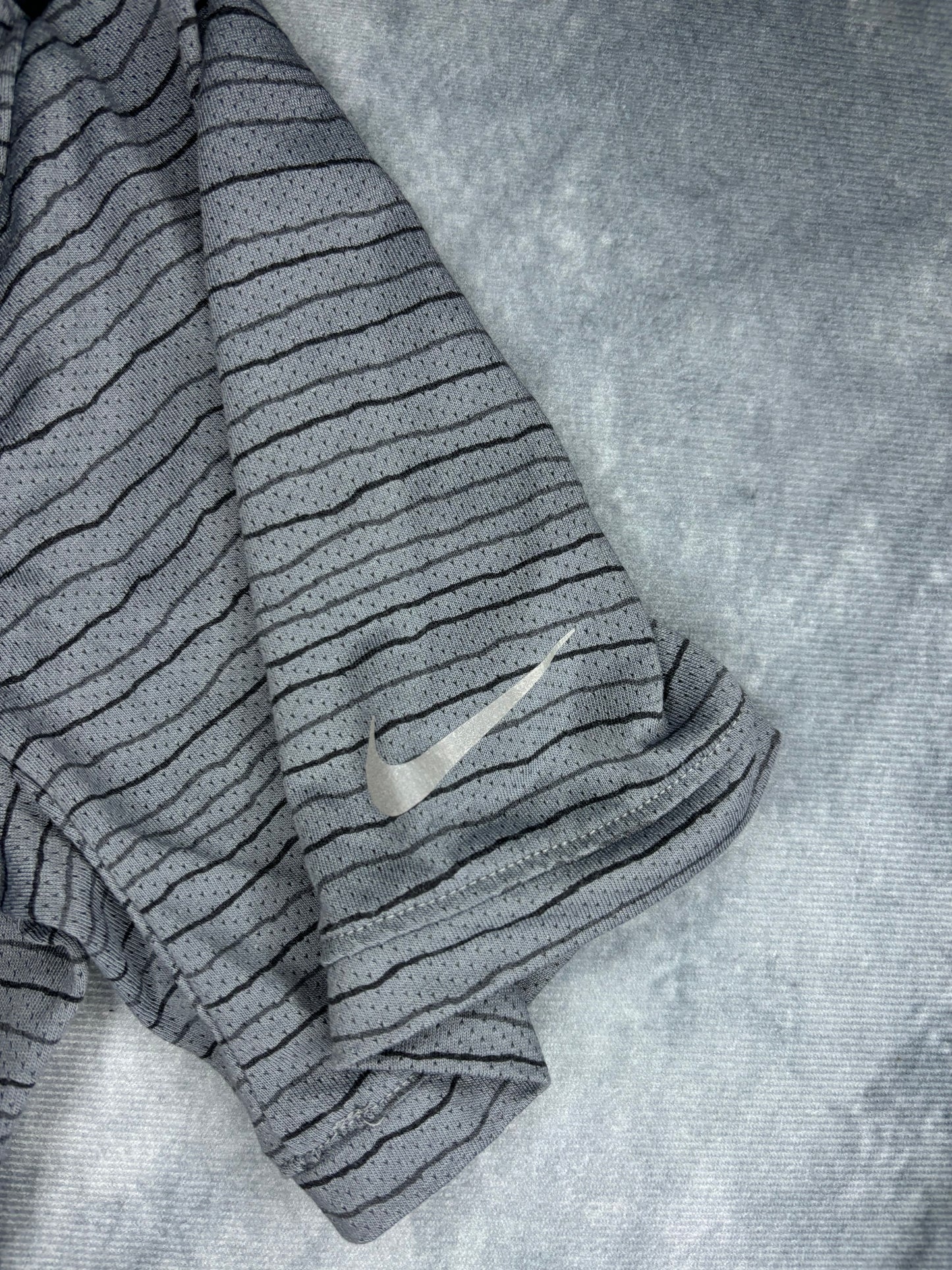 Nike Dri-Fit Tailwind Tshirt (L)