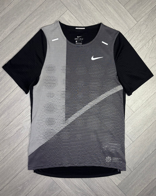 Nike Rise 365 Future Fast Tshirt (S)