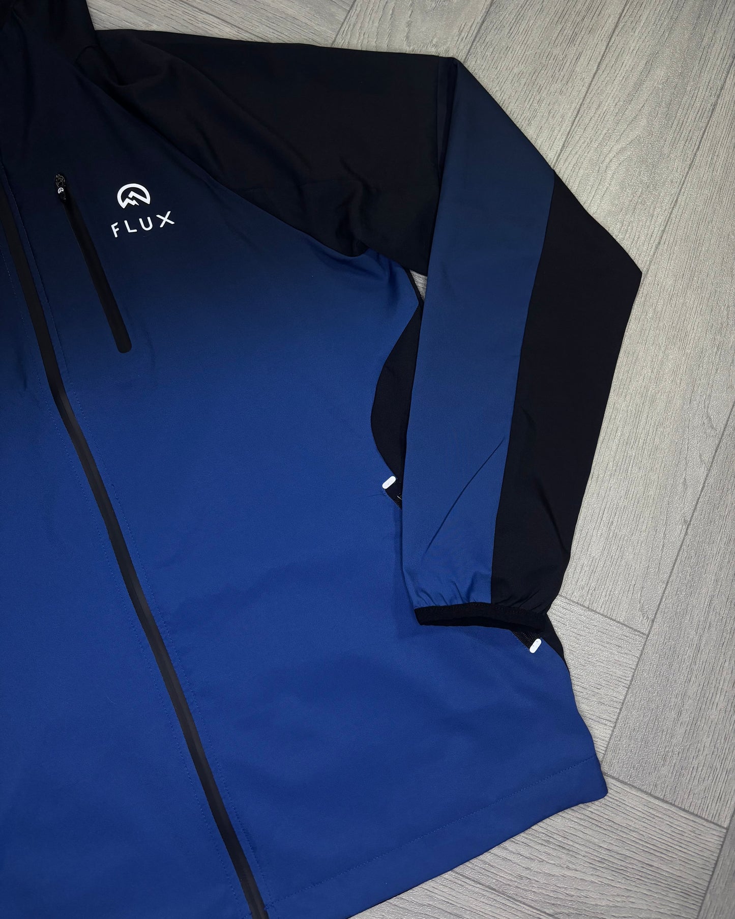 Flux Gradient Lightweight Jacket (M)