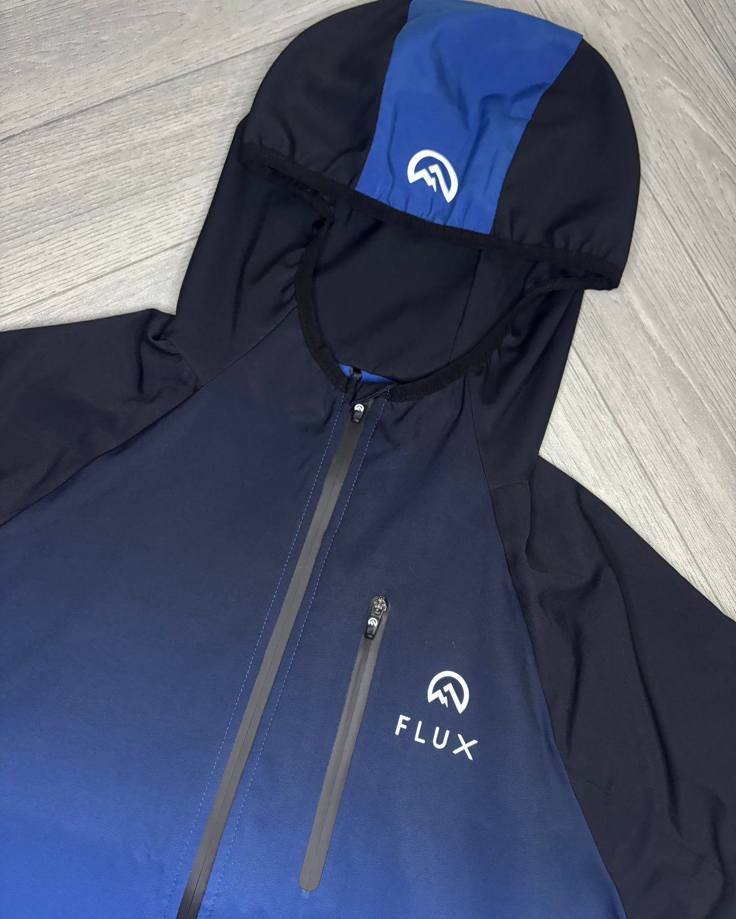 Flux Gradient Lightweight Jacket (M)