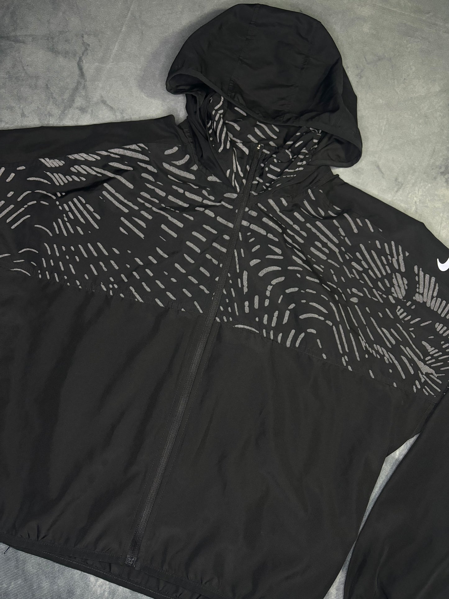 Nike Running Division Lightweight Jacket (XS)