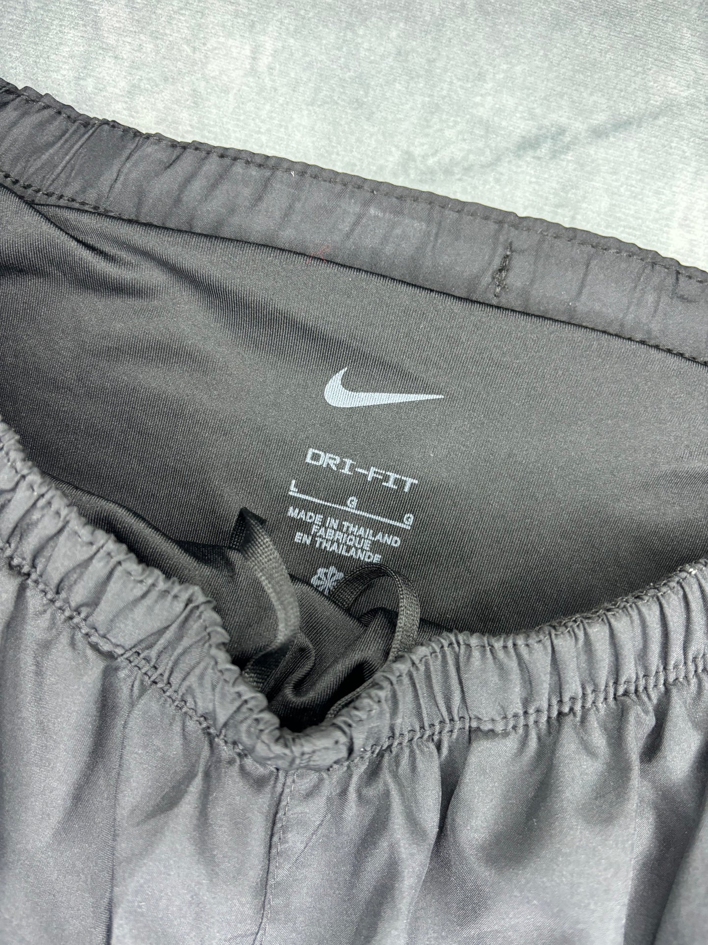 Nike Dri-Fit Challenger Shorts (L)