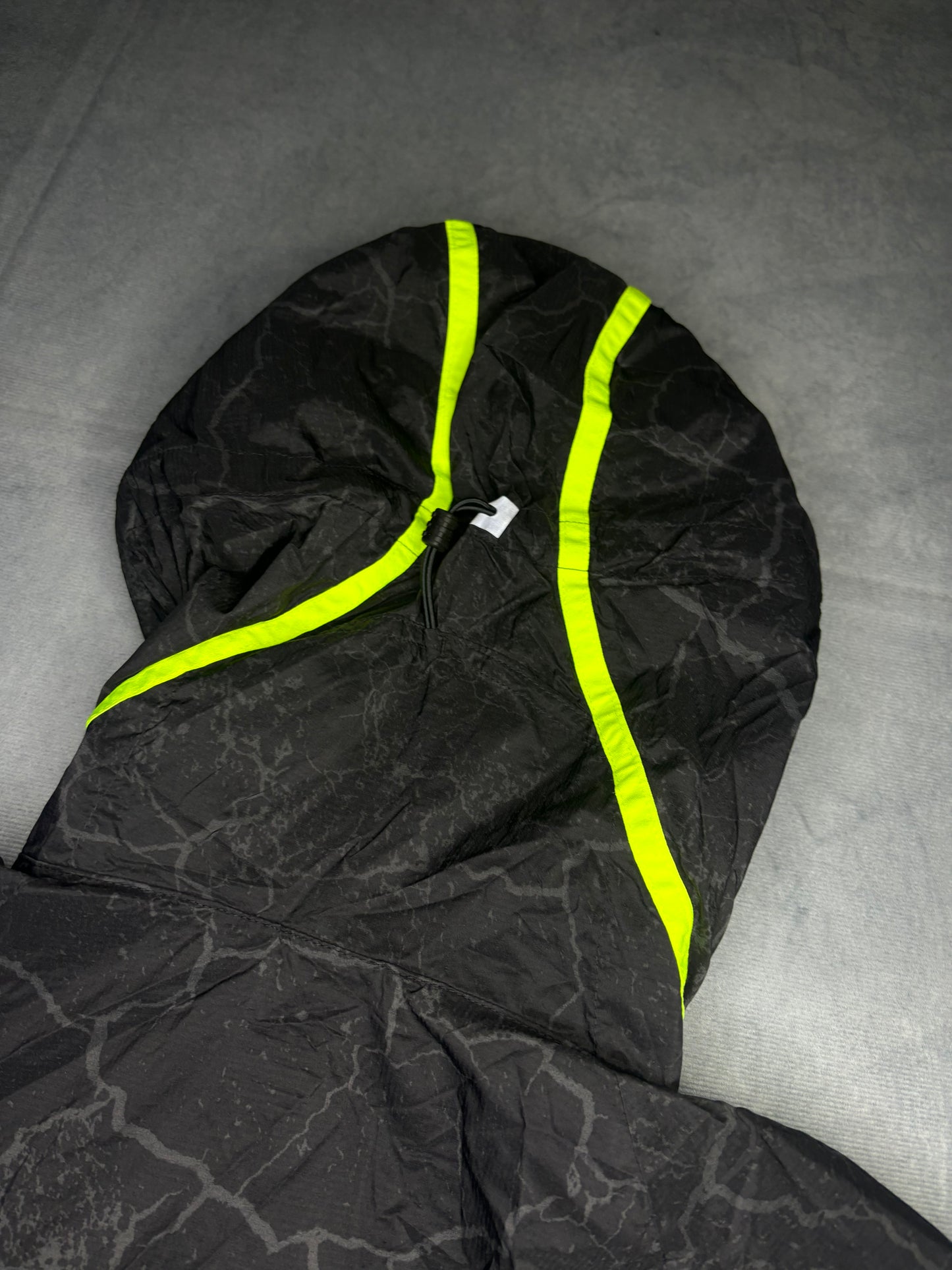 Nike Impossibly Light Crackled Jacket (M)