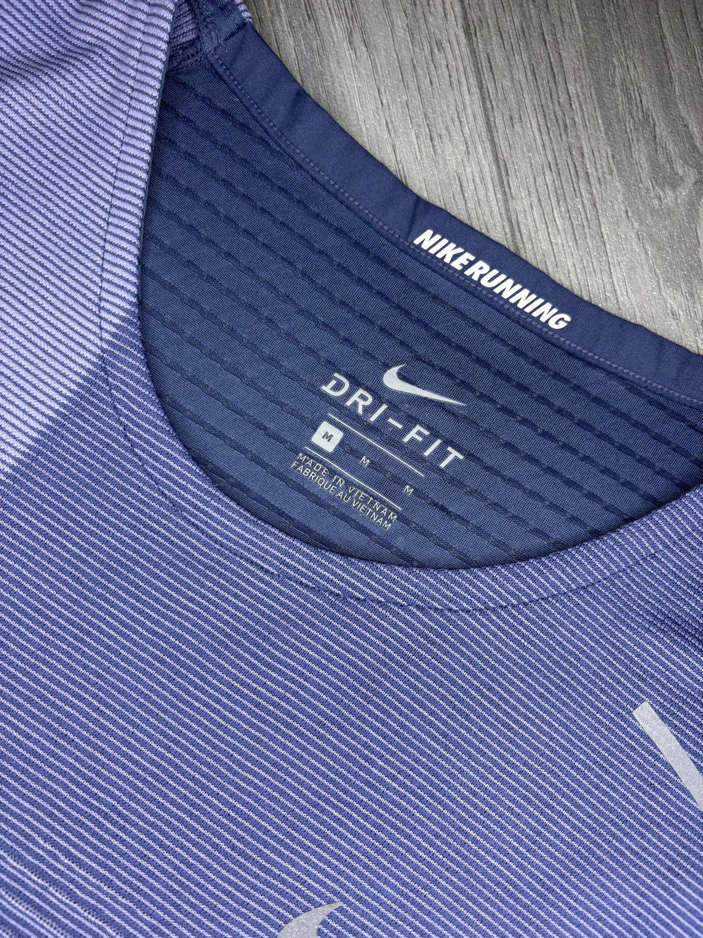 Nike Rise 365 Future Fast Tshirt (M)