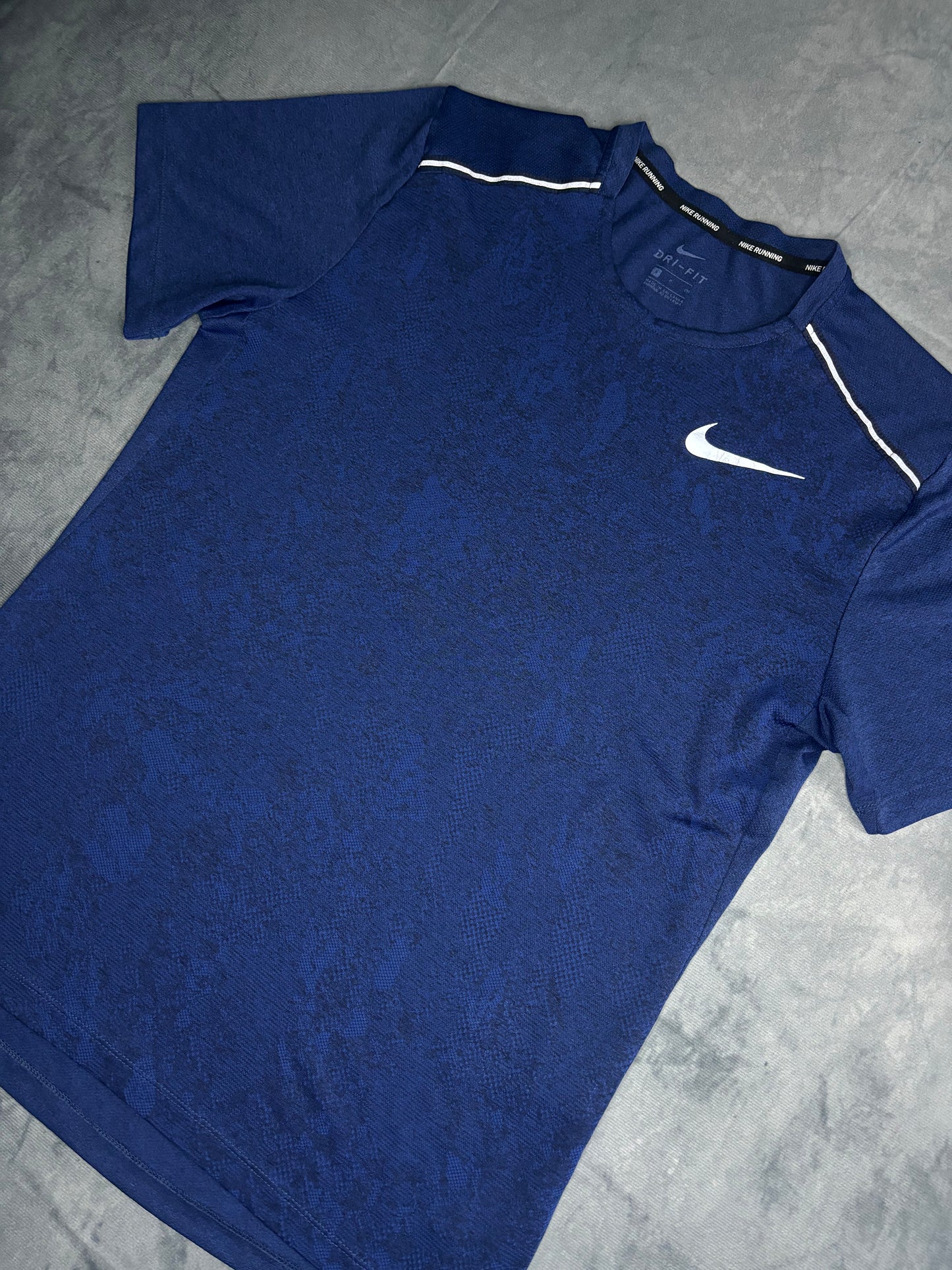 Nike Dri-Fit Miler 1.0 Tshirt (S)