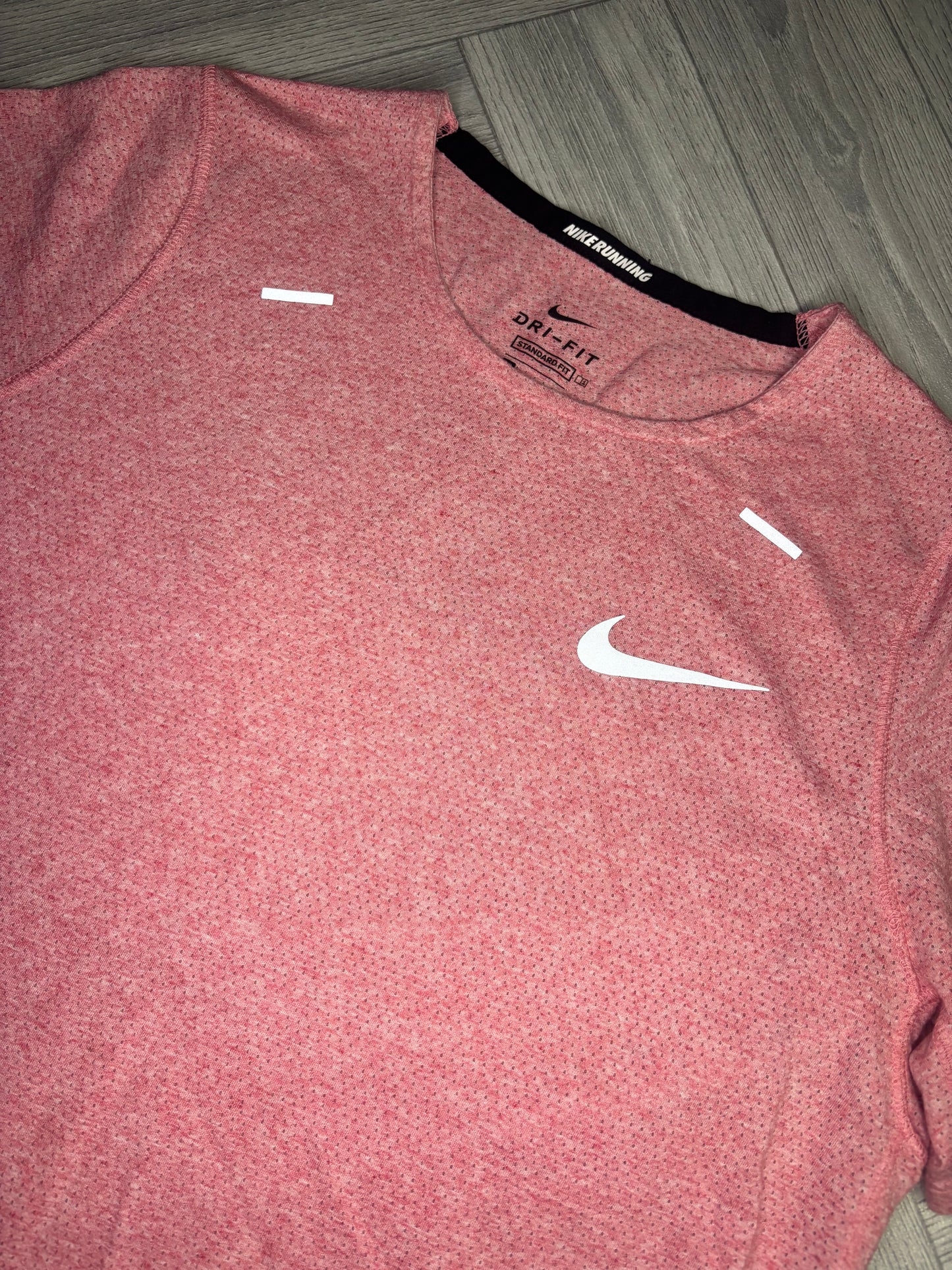 Nike Rise 365 Future Fast Tshirt (M)