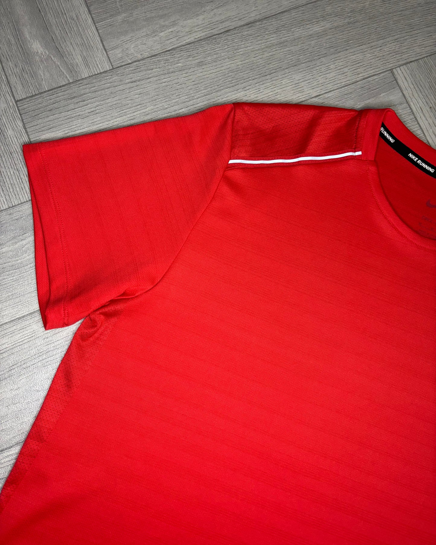Nike Miler 1.0 Tshirt - Bright Crimson