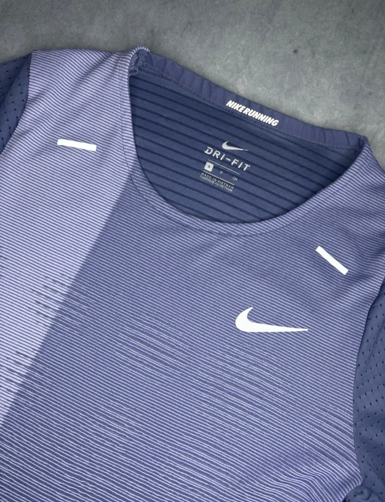 Nike Dri-Fit Rise 365 Tshirt (S)