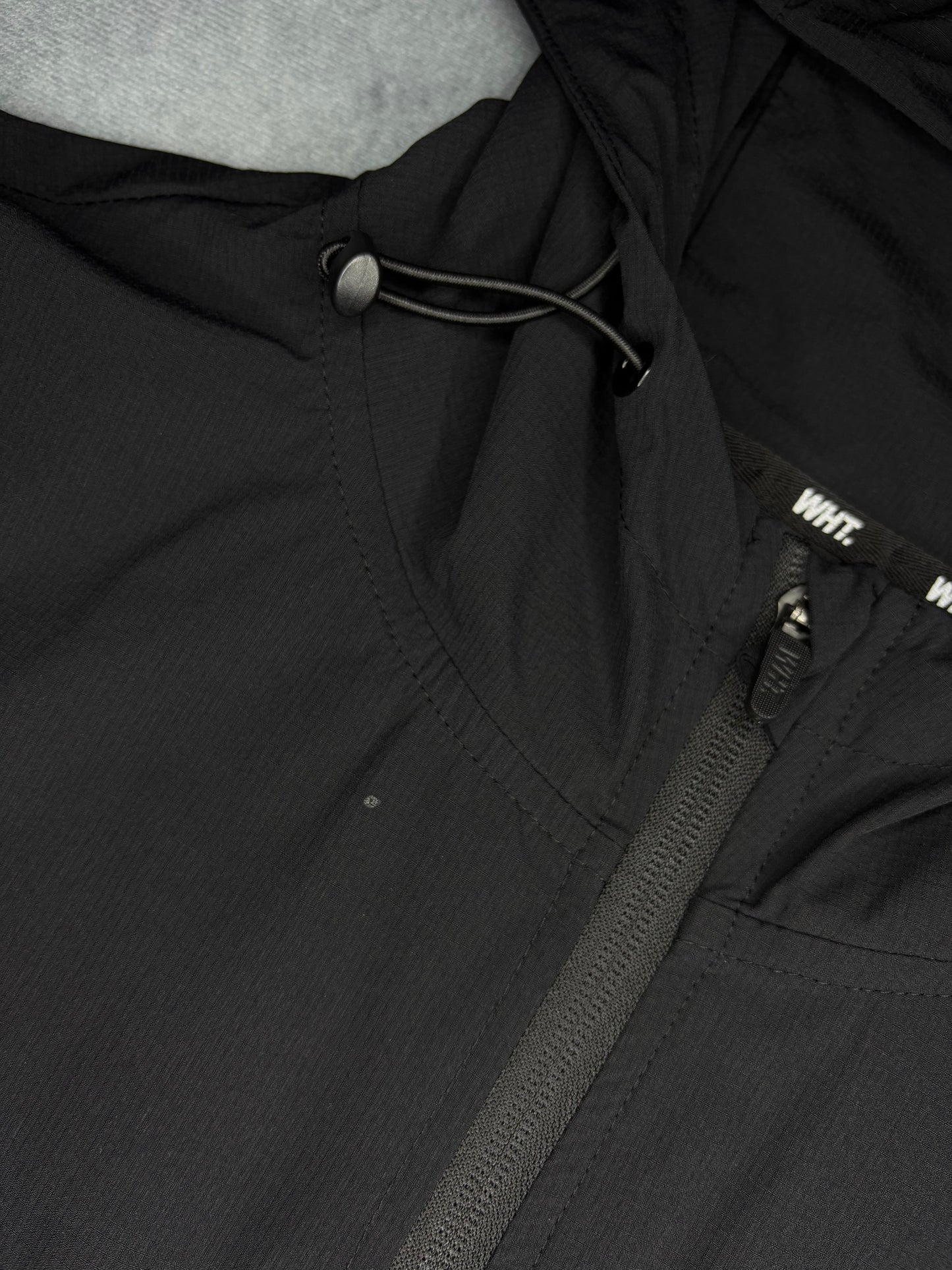 White Threads V8 Windbreaker (S)
