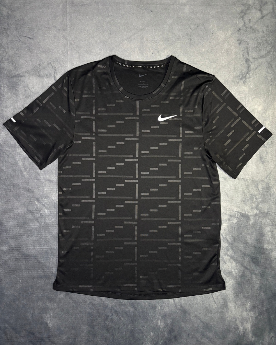 Nike Dri-Fit Run Division Miler Tshirt (S)