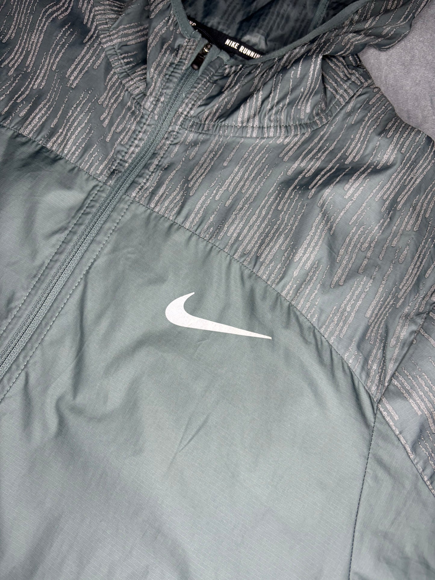 Nike Running Flash Lightweight Jacket (S)