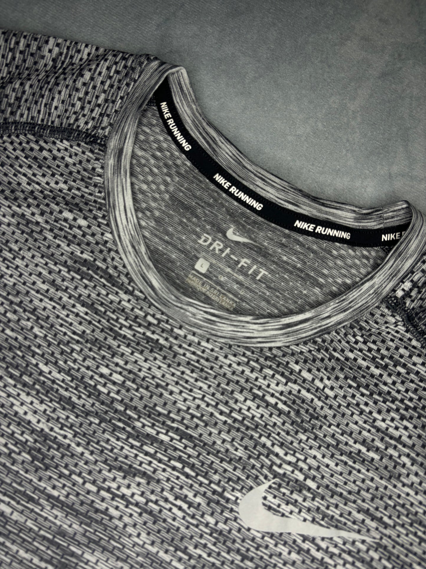 Nike Dri-Fit TechKnit Tshirt (L)