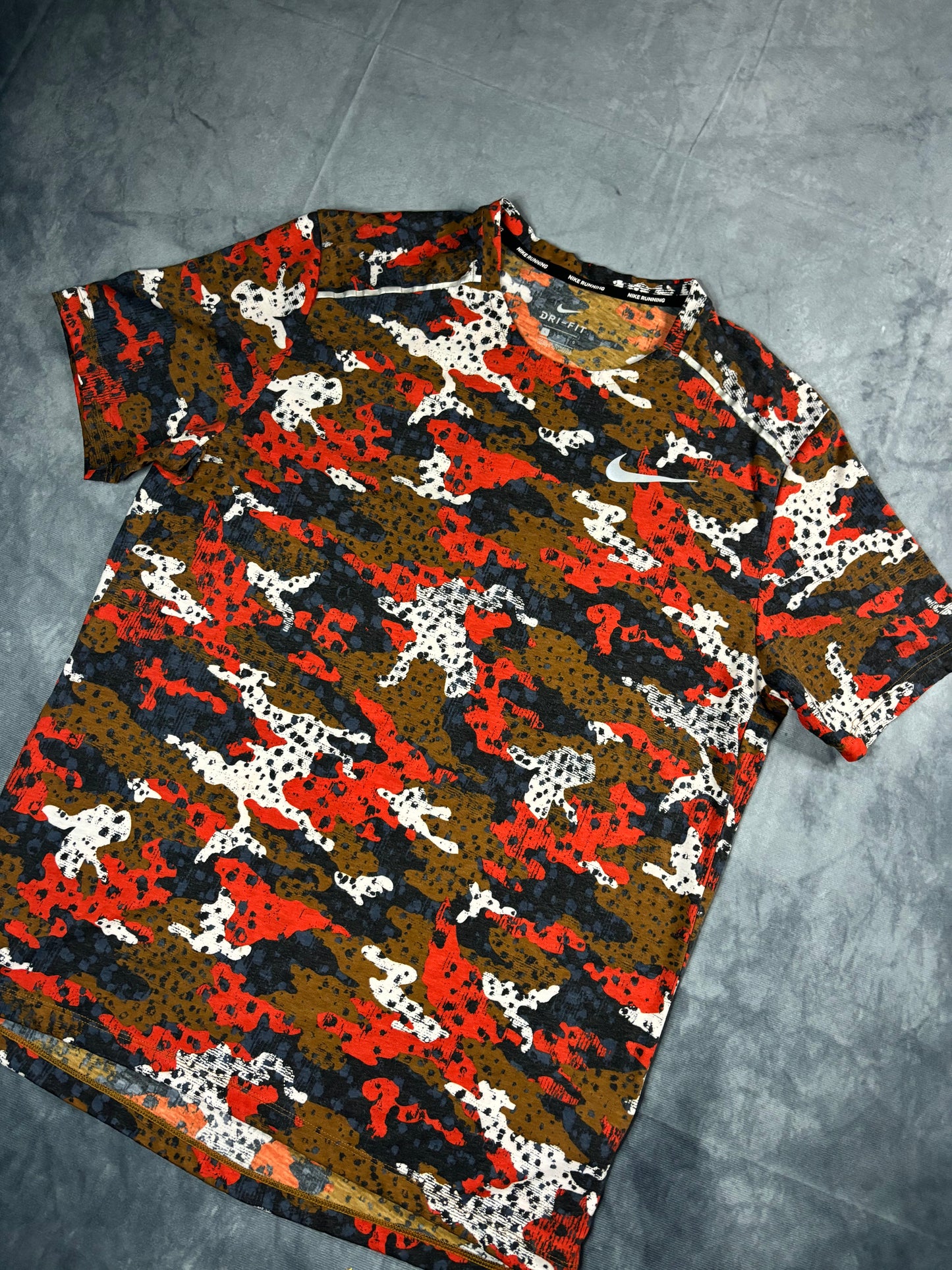 Nike Dri-Fit Miler 1.0 Camo Tshirt (L)