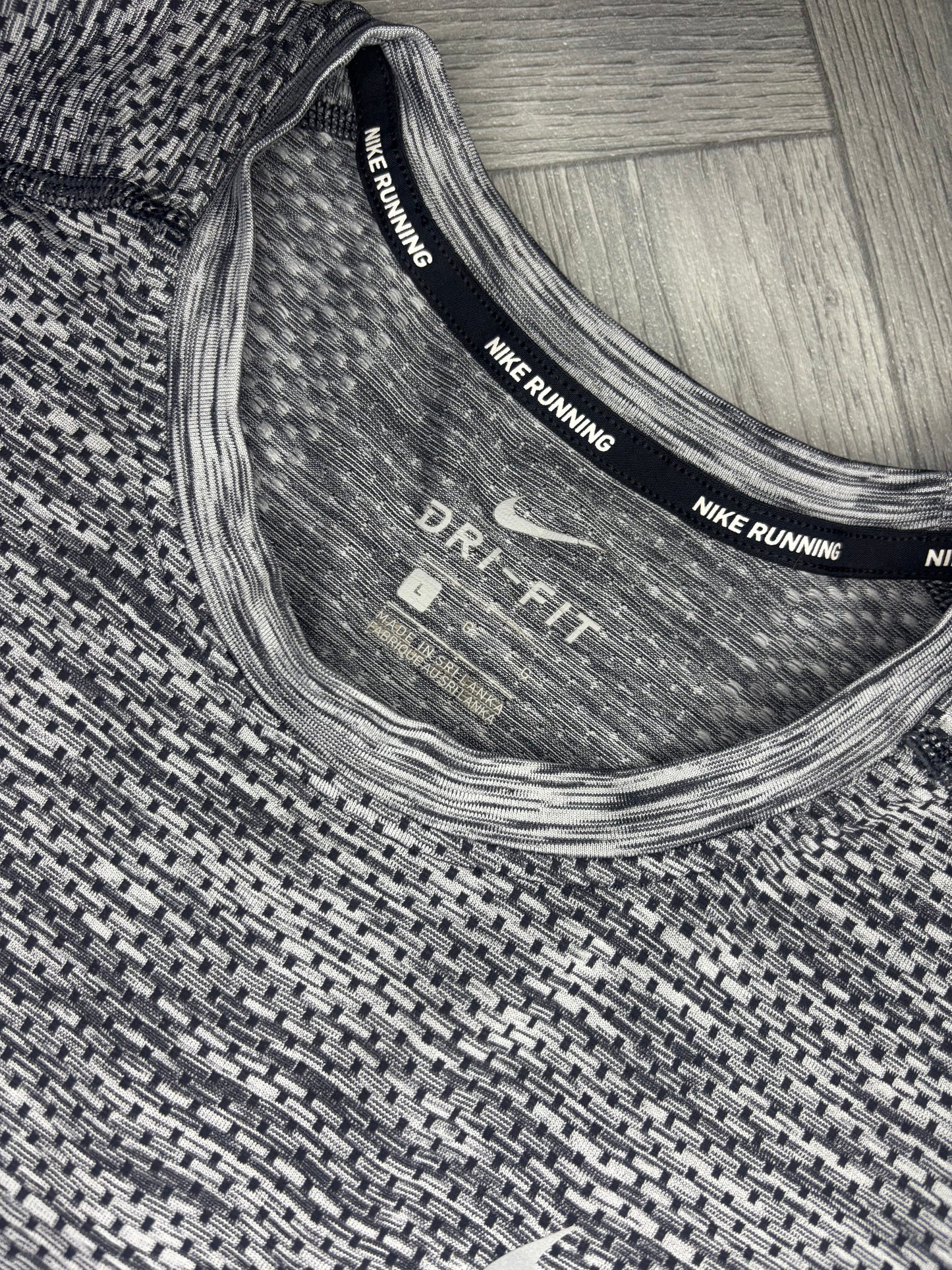 Nike Dri-Fit TechKnit 1.0 Tshirt (L)