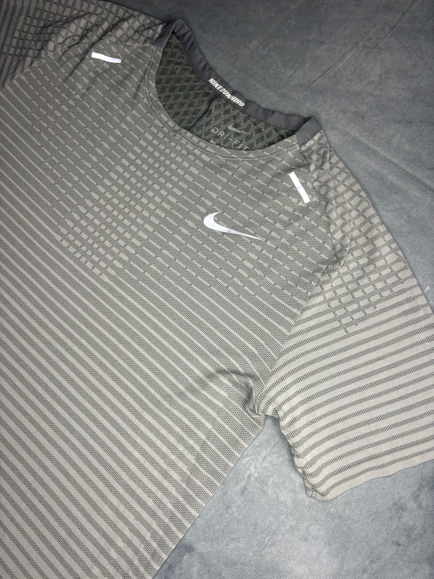 Nike Dri-Fit TechKnit Ultra Tshirt (S)