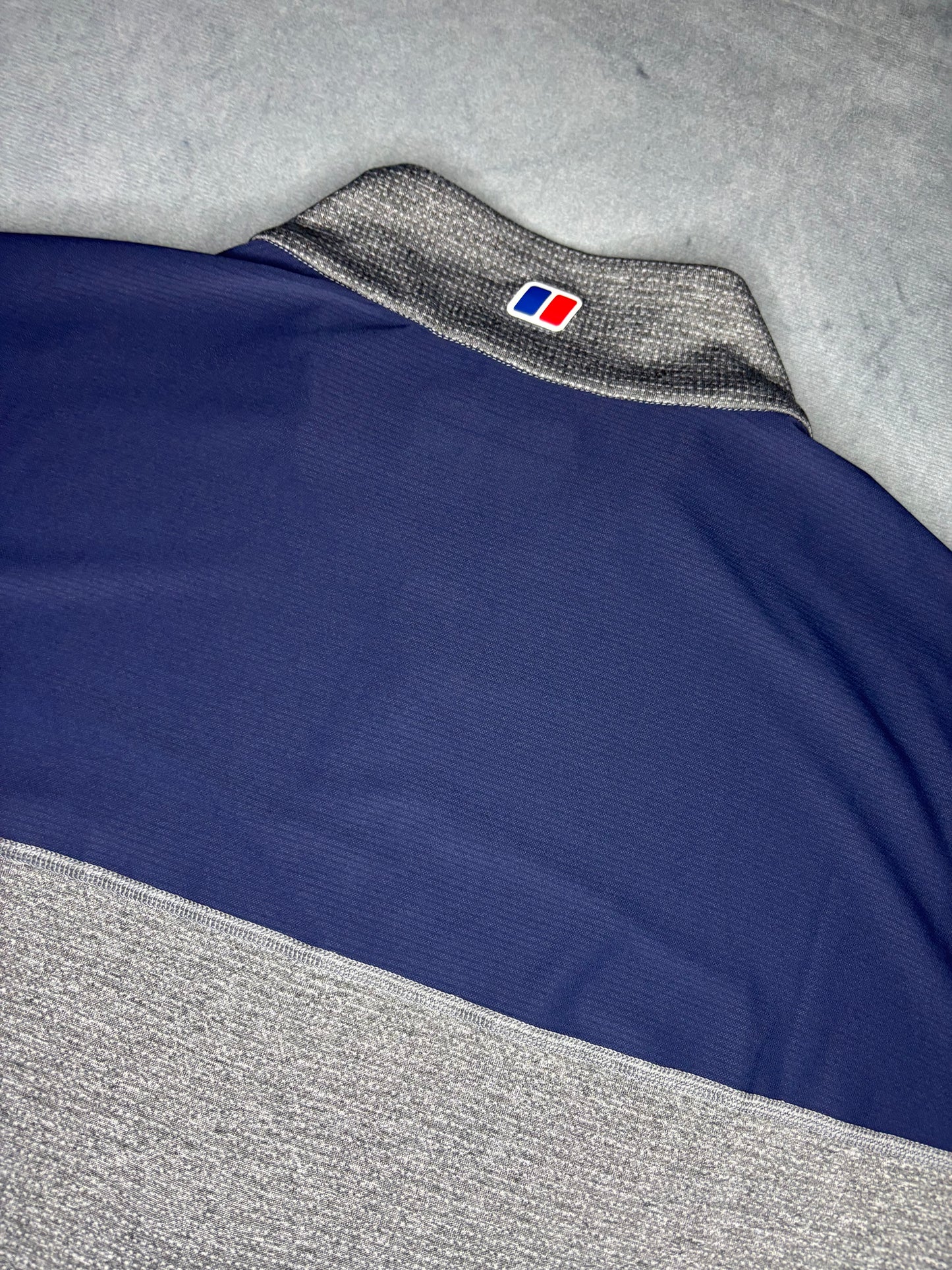 Berghaus Explorer 1/4 Zip Top (M)