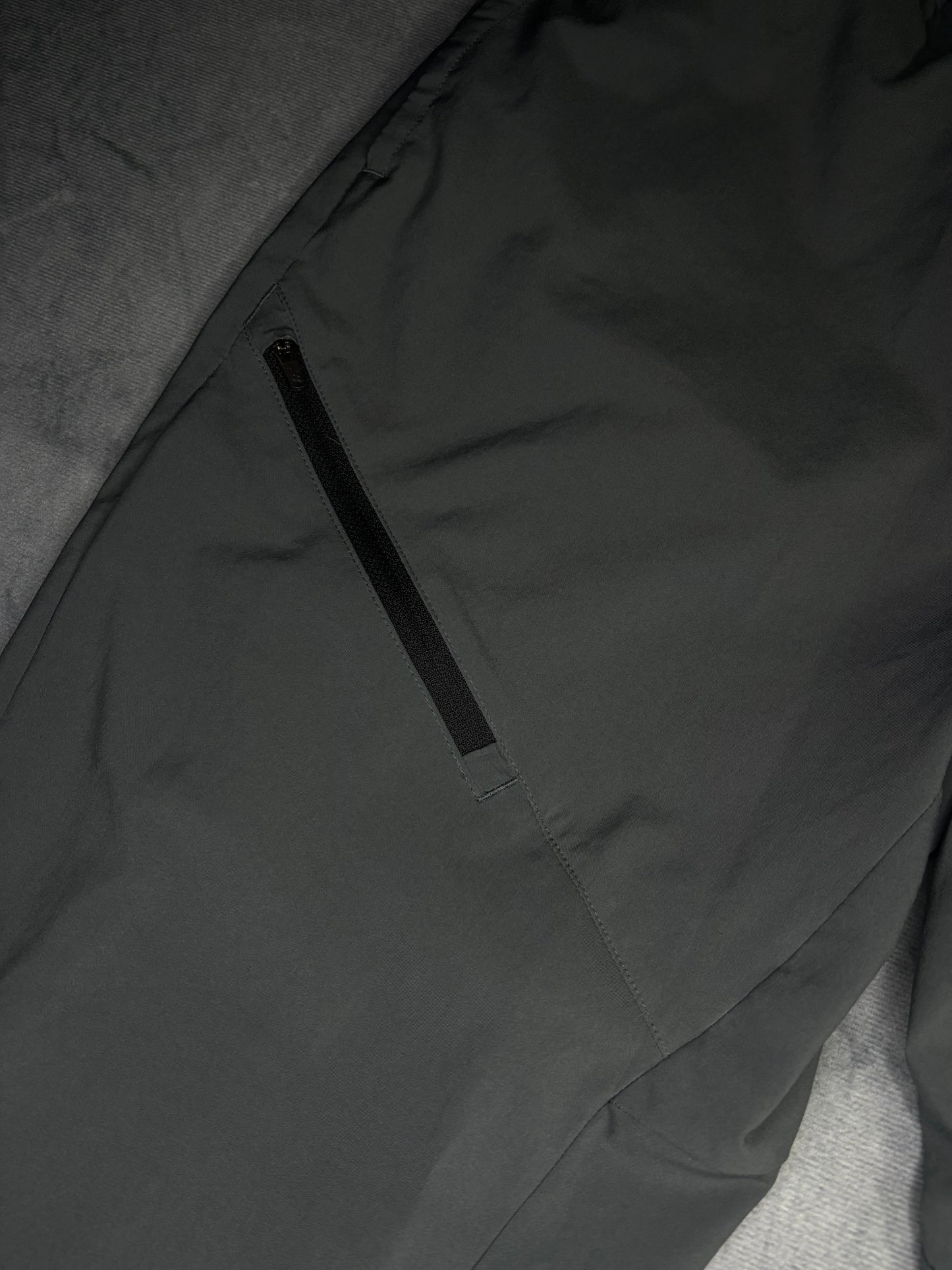 New Balance Woven Track Pants (M)