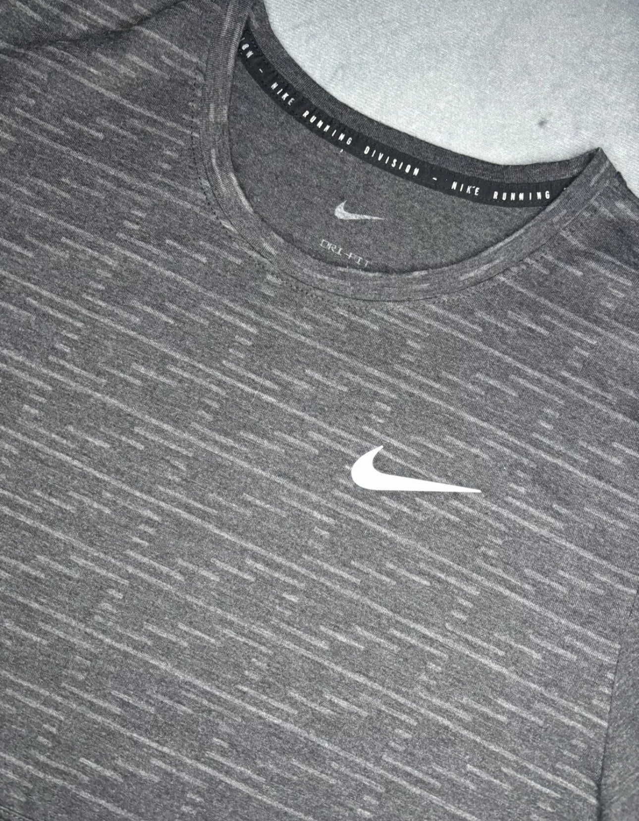 Nike Run Division Tshirt (S)