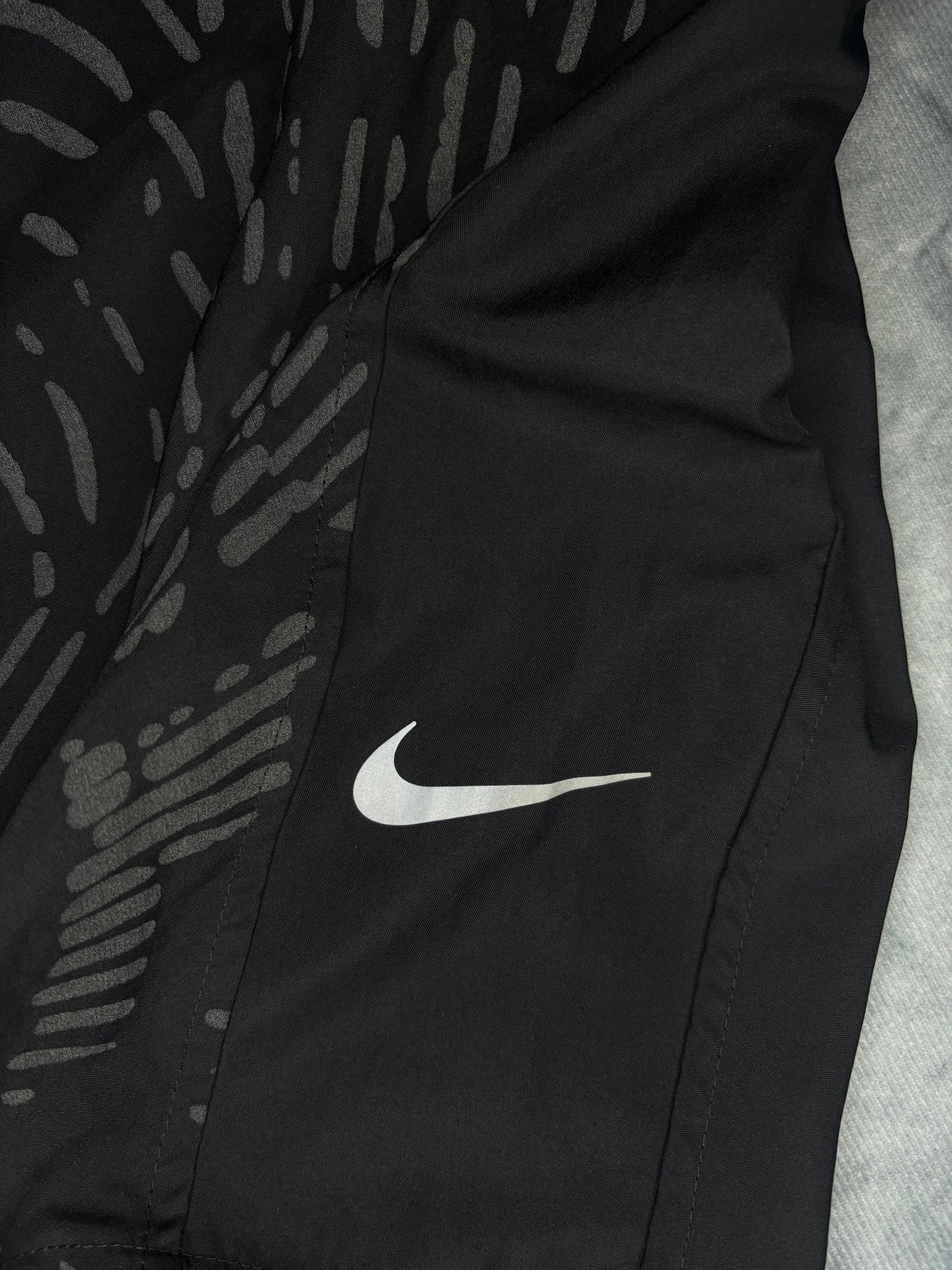 Nike Running Division Lightweight Jacket (XS)