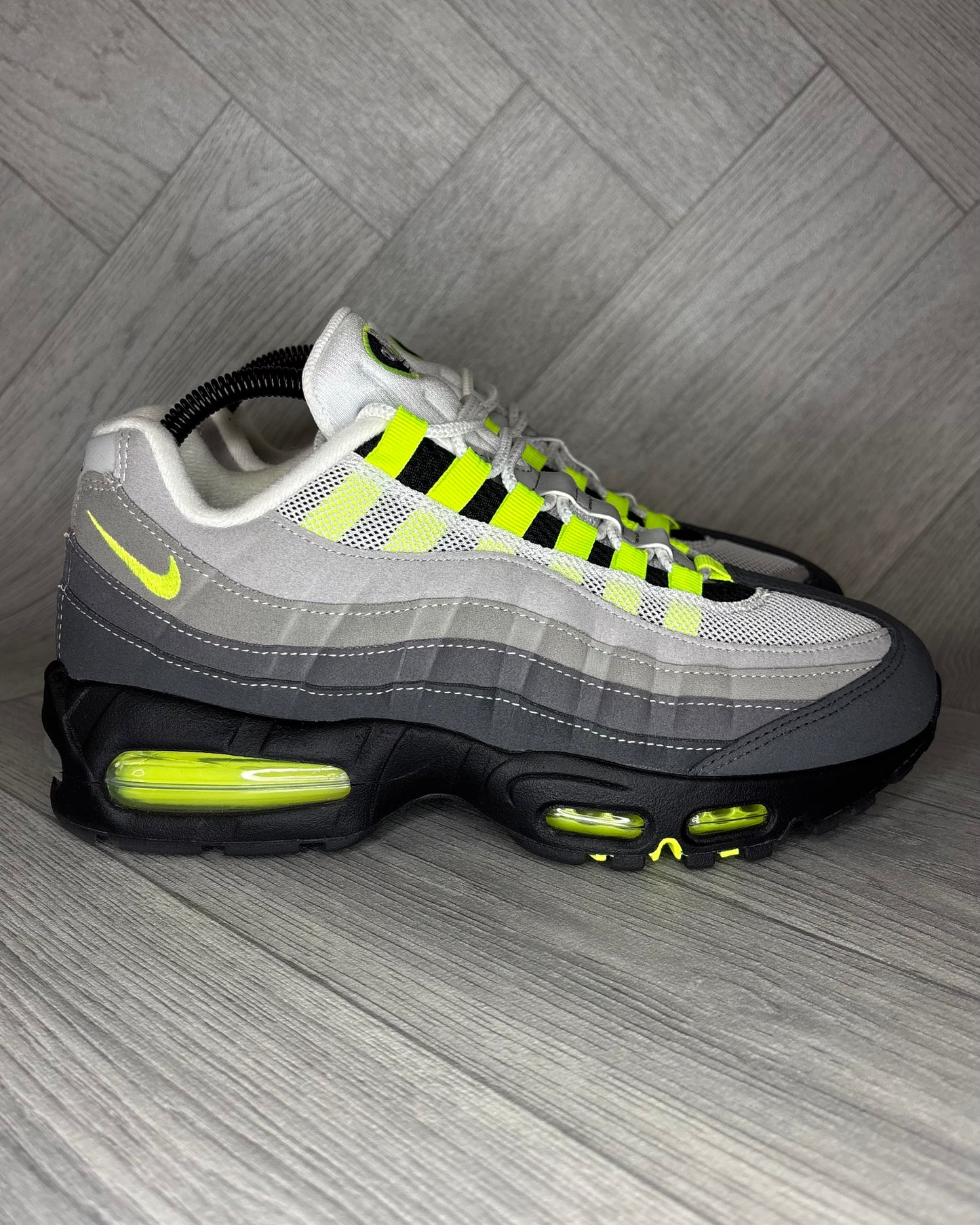 Nike AirMax 95 ‘OG Neon Big Bubble’ (UK7)