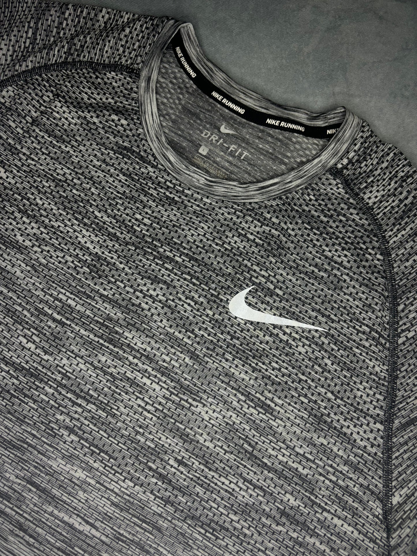 Nike Dri-Fit TechKnit Tshirt (L)