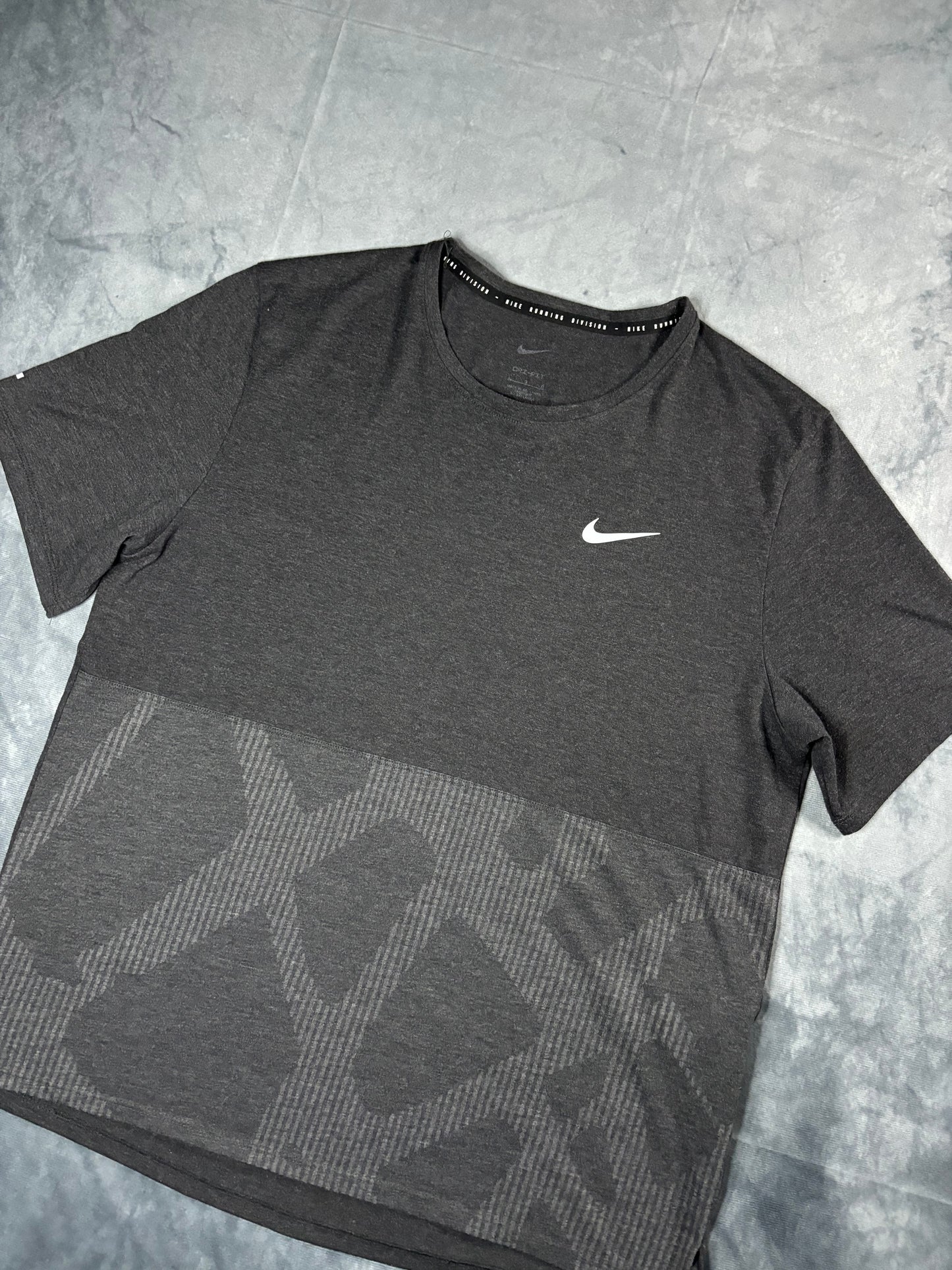 Nike Dri-Fit Running Division T-Shirt (L)