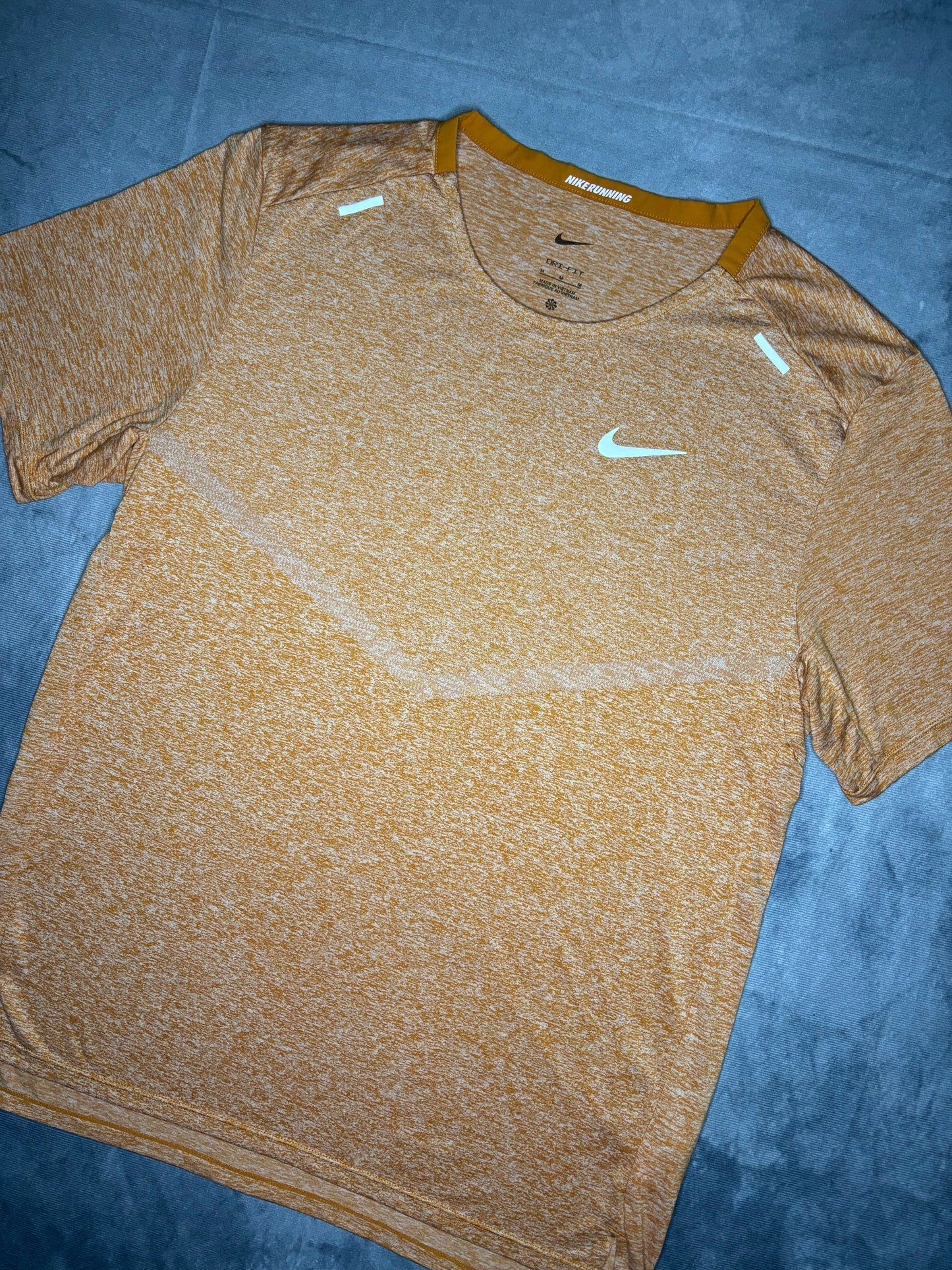 Nike Dri-Fit Rise 365 T-shirt (M)