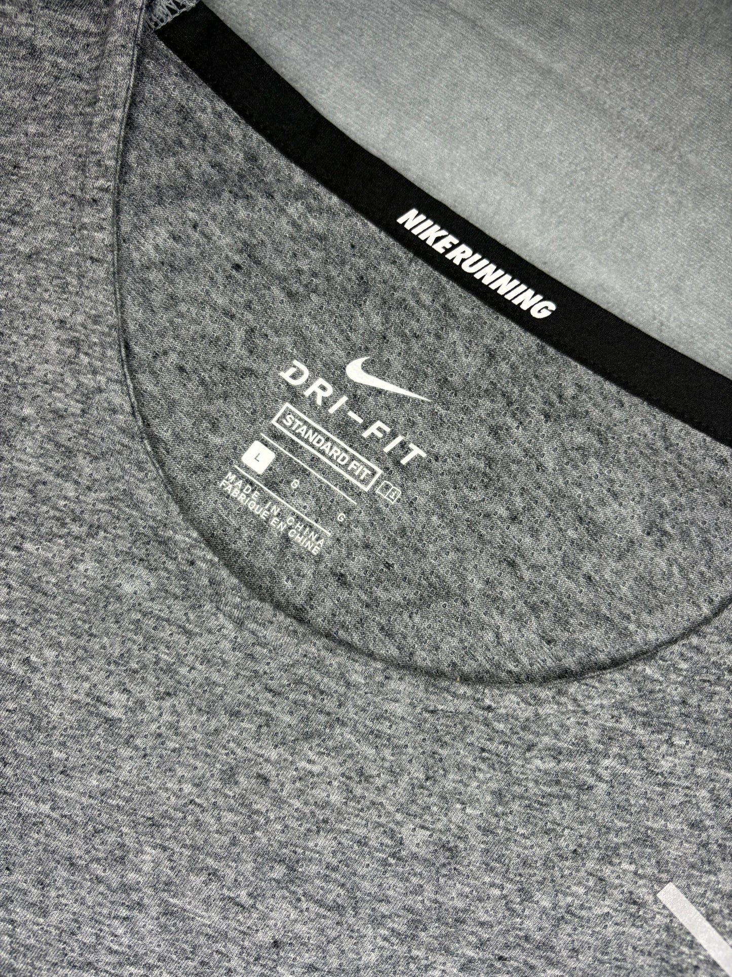 Nike Dri-Fit Rise 365 Future Fast Tshirt (L)