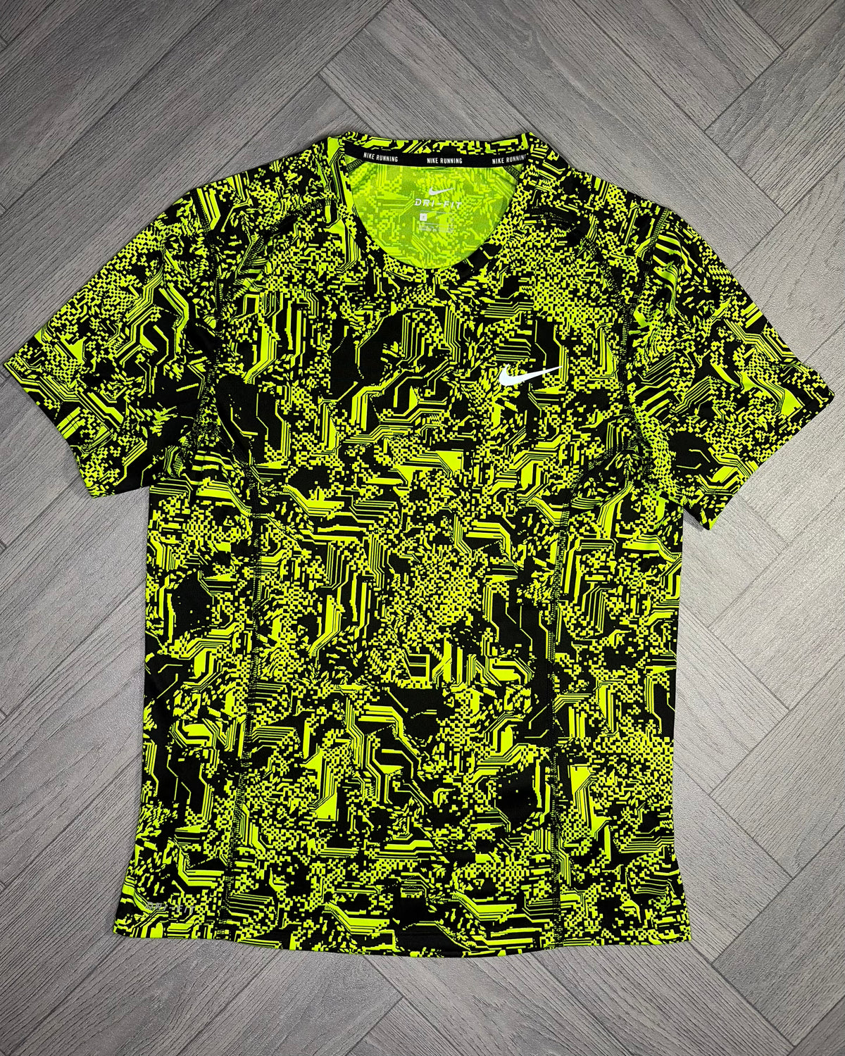 Nike Dri-Fit Digital Miler Tshirt (S)
