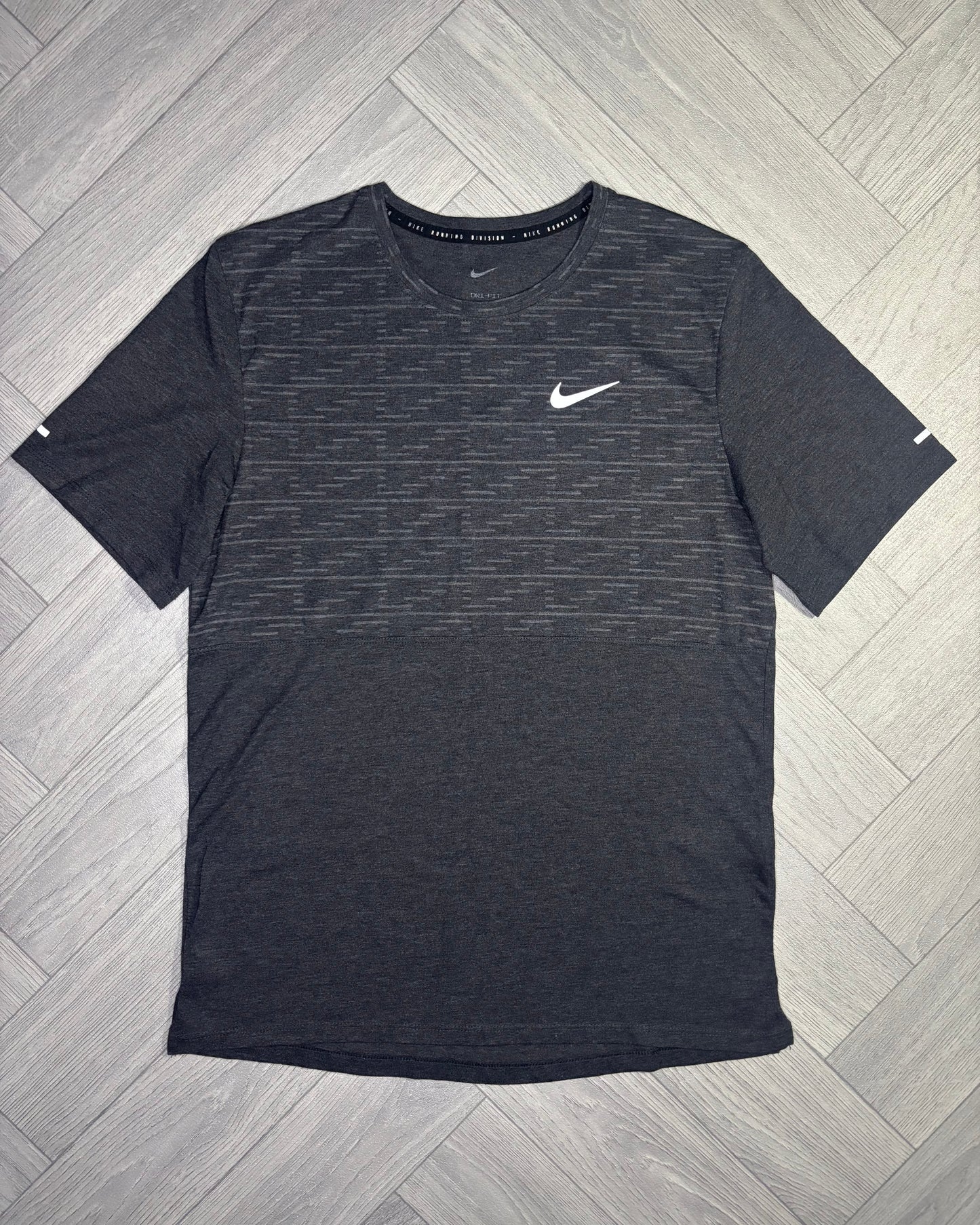 Nike Run Division Reflective Miler Tshirt (S)