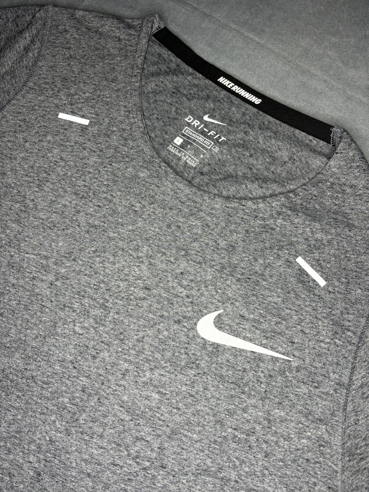 Nike Dri-Fit Rise 365 Future Fast Tshirt (L)