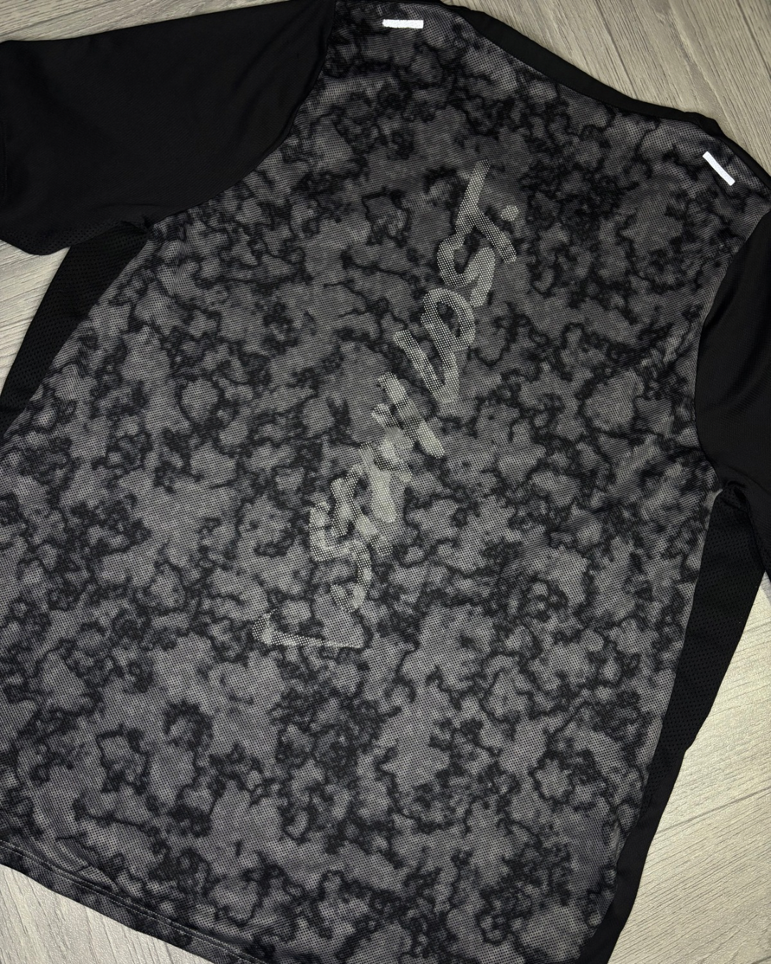 Nike Rise 365 Wild Run Tshirt (M)