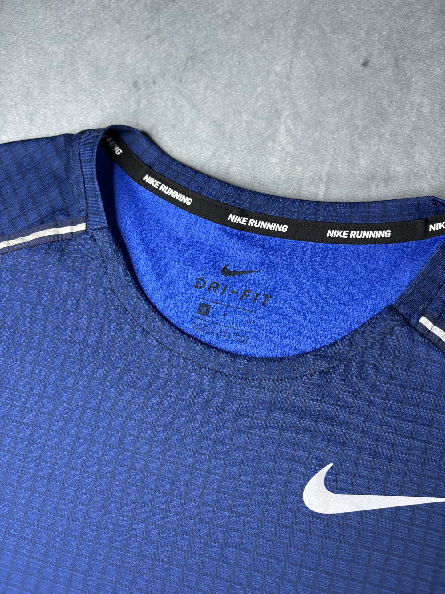 Nike Dri-Fit Miler 1.0 Tshirt (S)