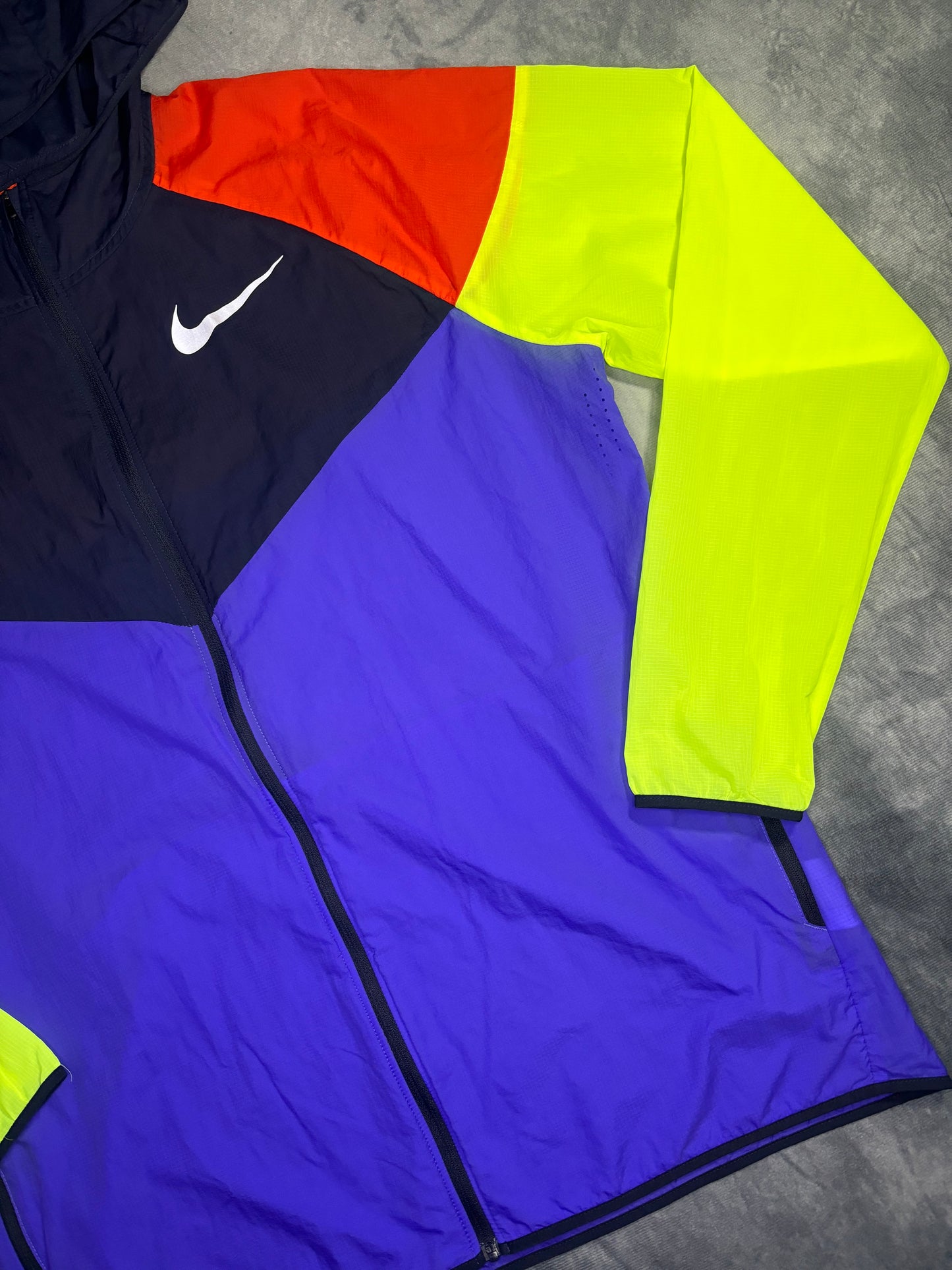 Nike Impossibly Light ‘Greedy’ Jacket (L)