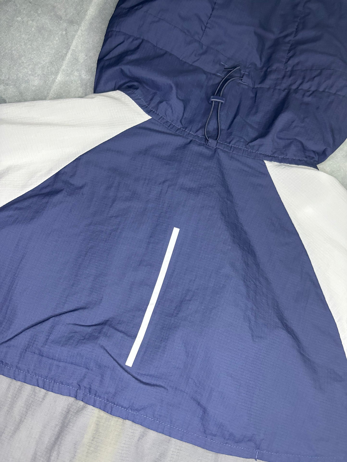Nike Impossibly Light Windrunner (M)