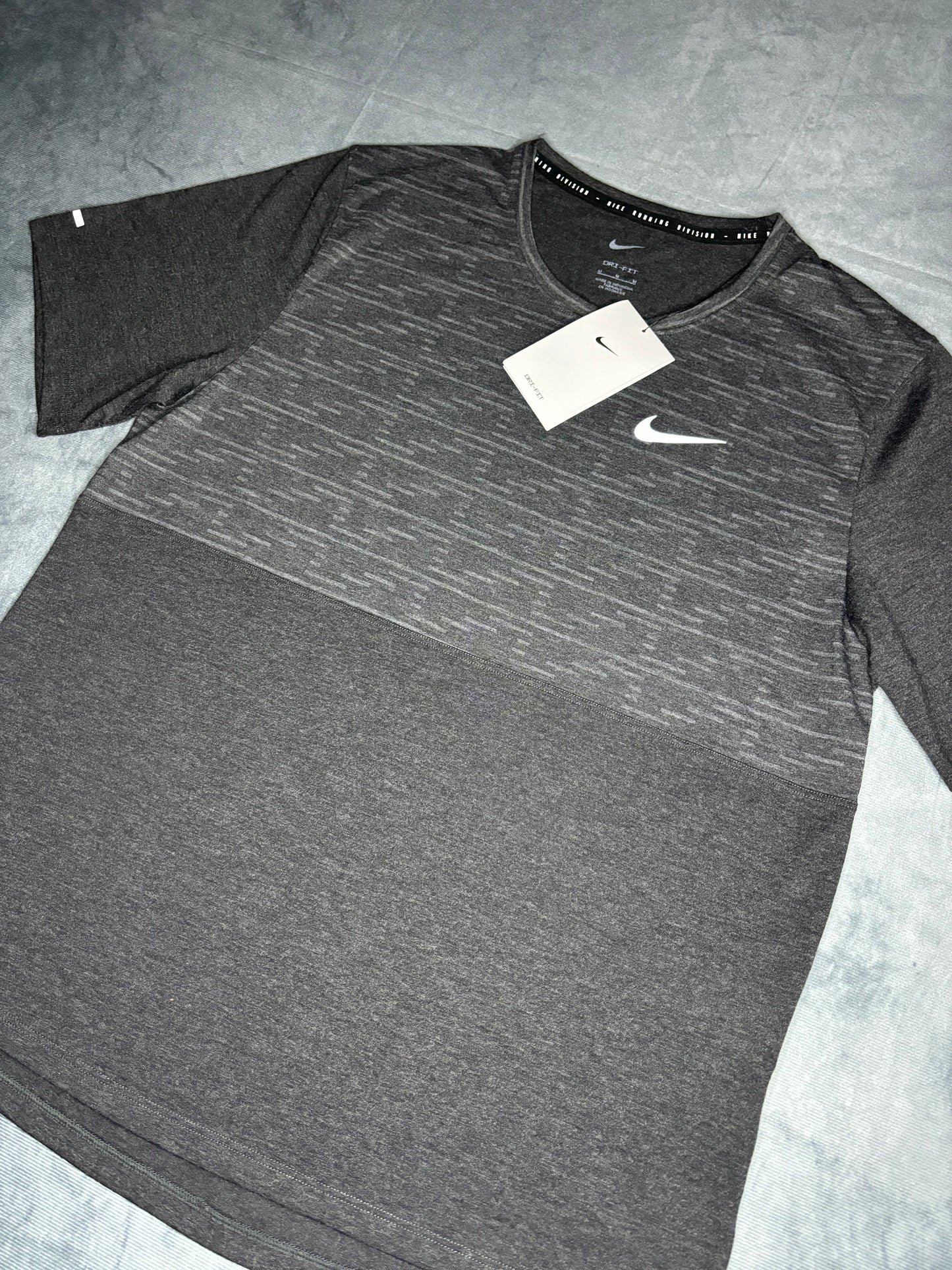 Nike Dri-Fit Running Division Tshirt (M)